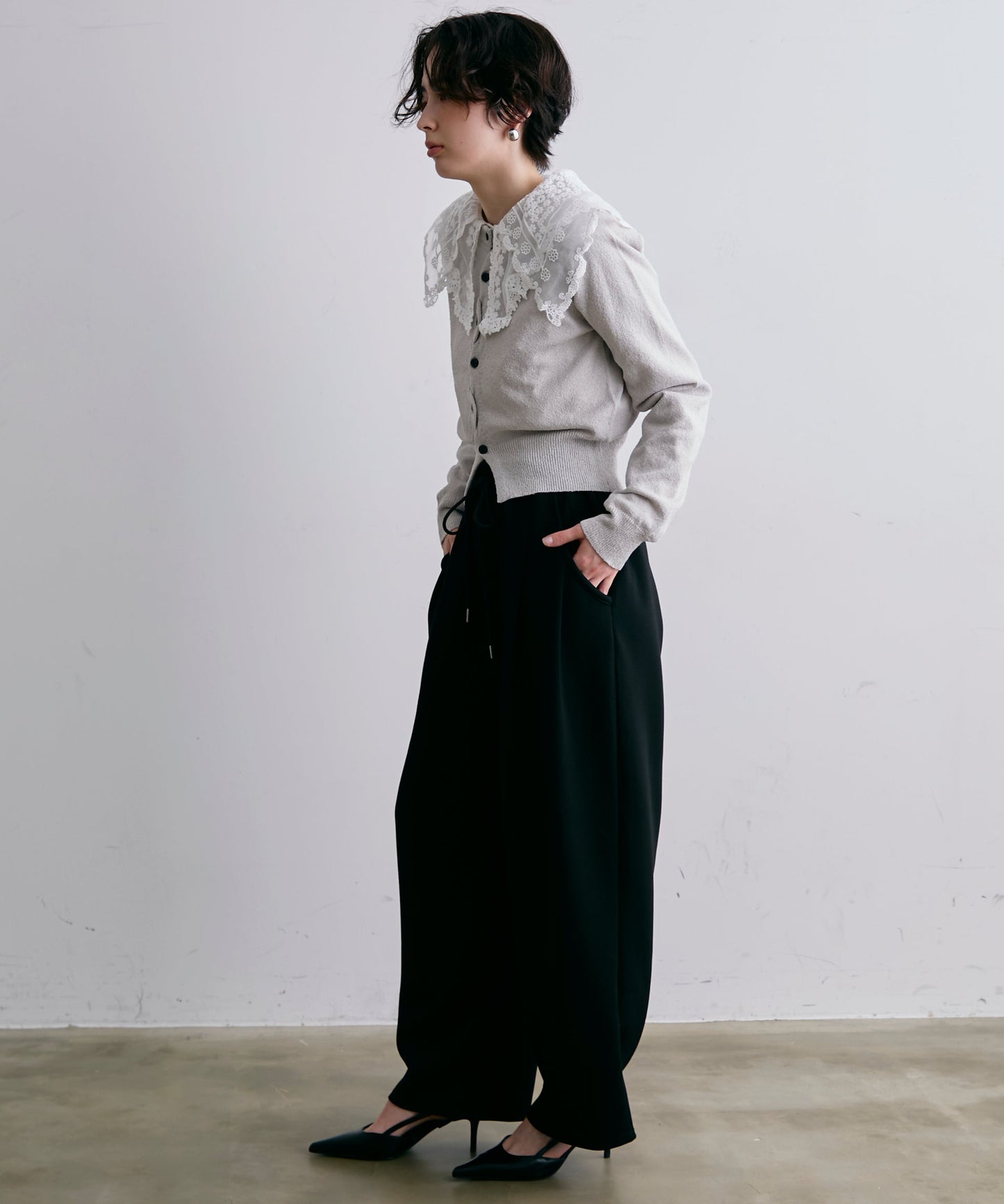 ループヤーンクロスボタンカーディガン