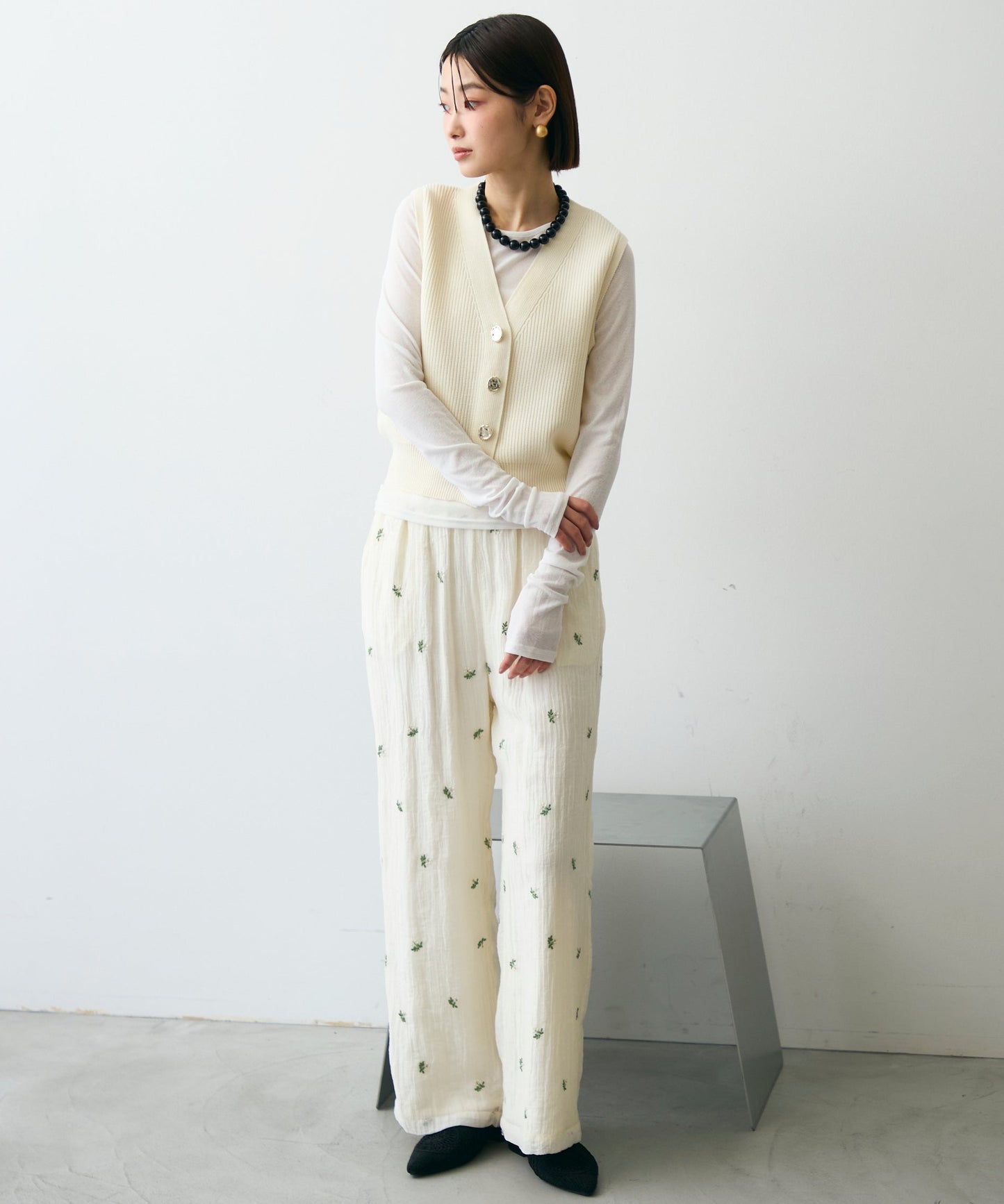 メタル釦コンパクトベスト