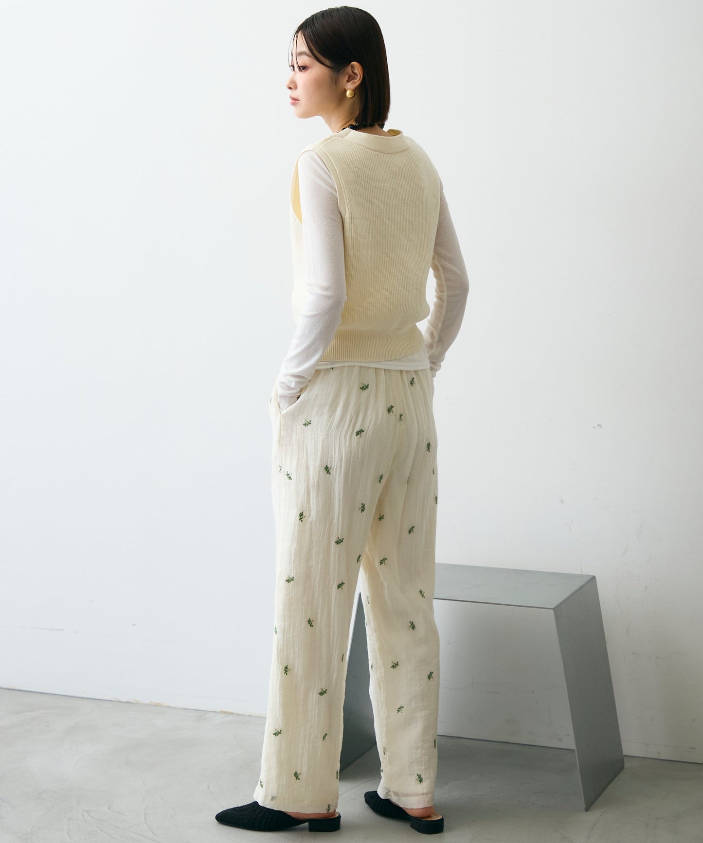 メタル釦コンパクトベスト