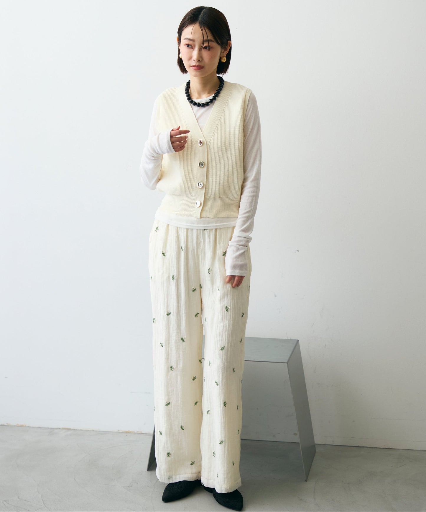 メタル釦コンパクトベスト