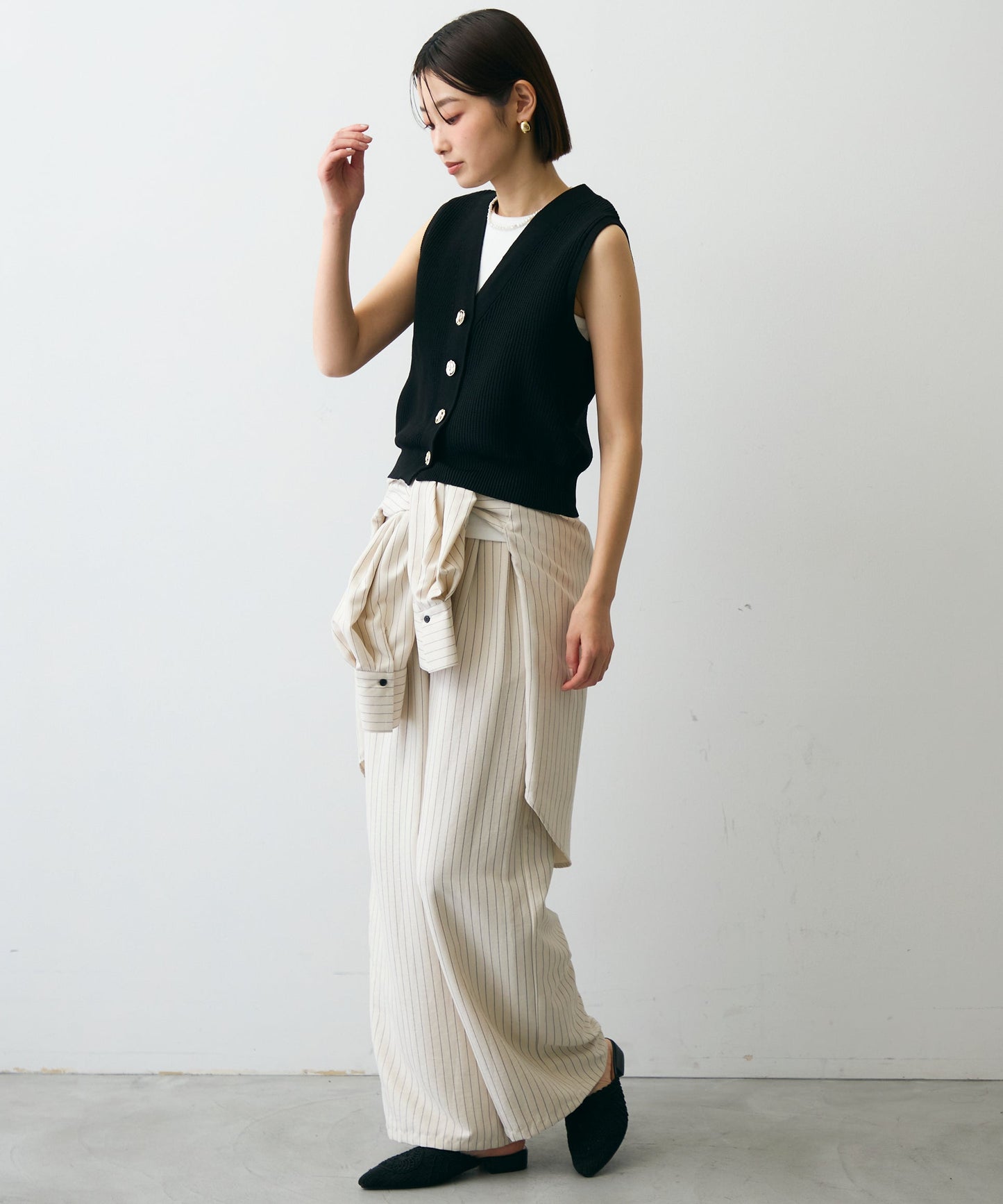 メタル釦コンパクトベスト