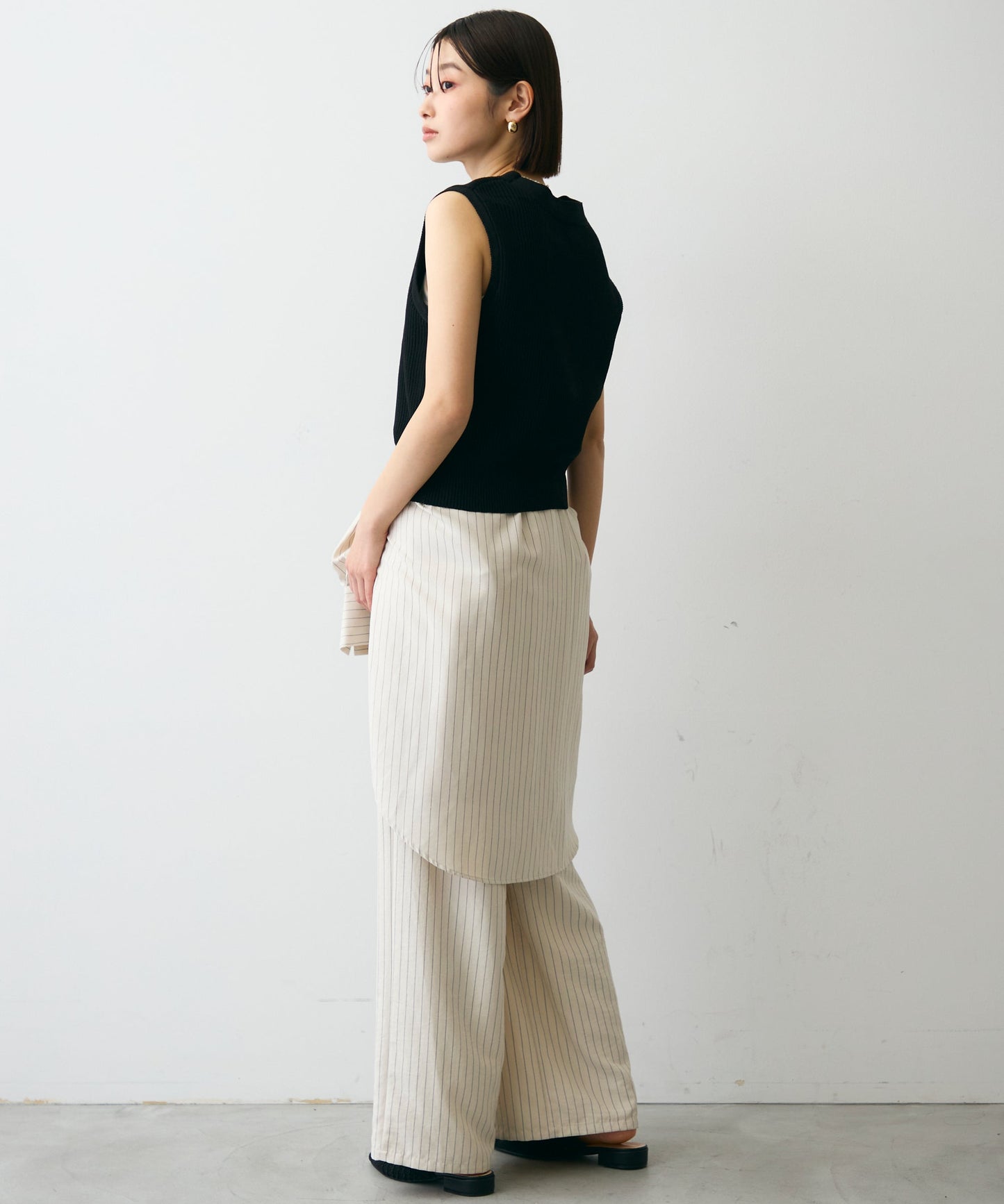 メタル釦コンパクトベスト