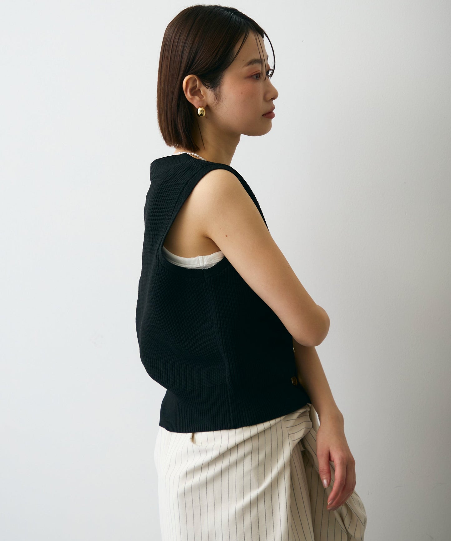 メタル釦コンパクトベスト