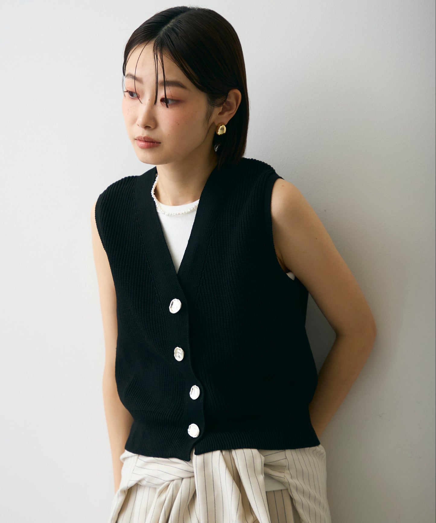 メタル釦コンパクトベスト