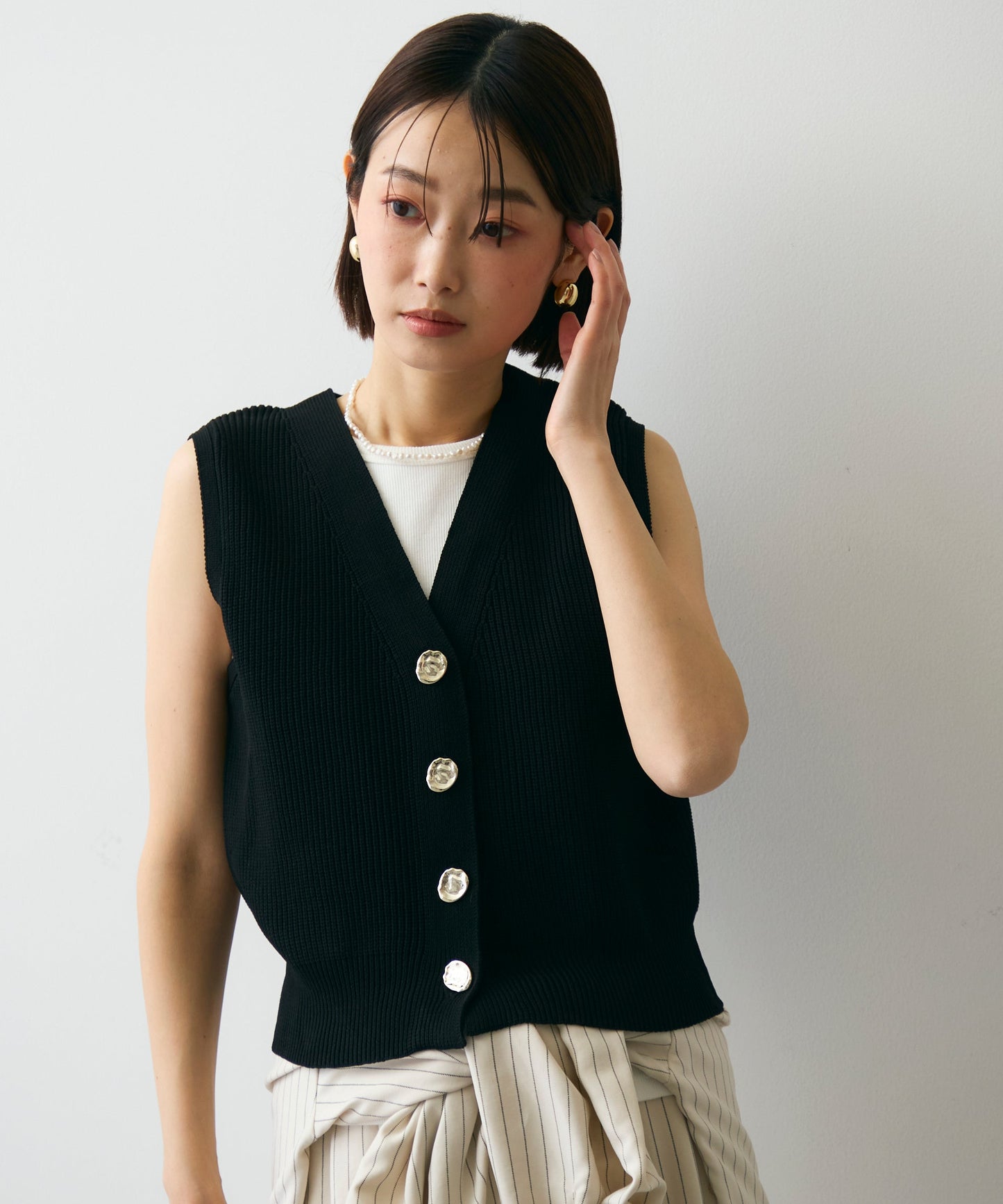 メタル釦コンパクトベスト