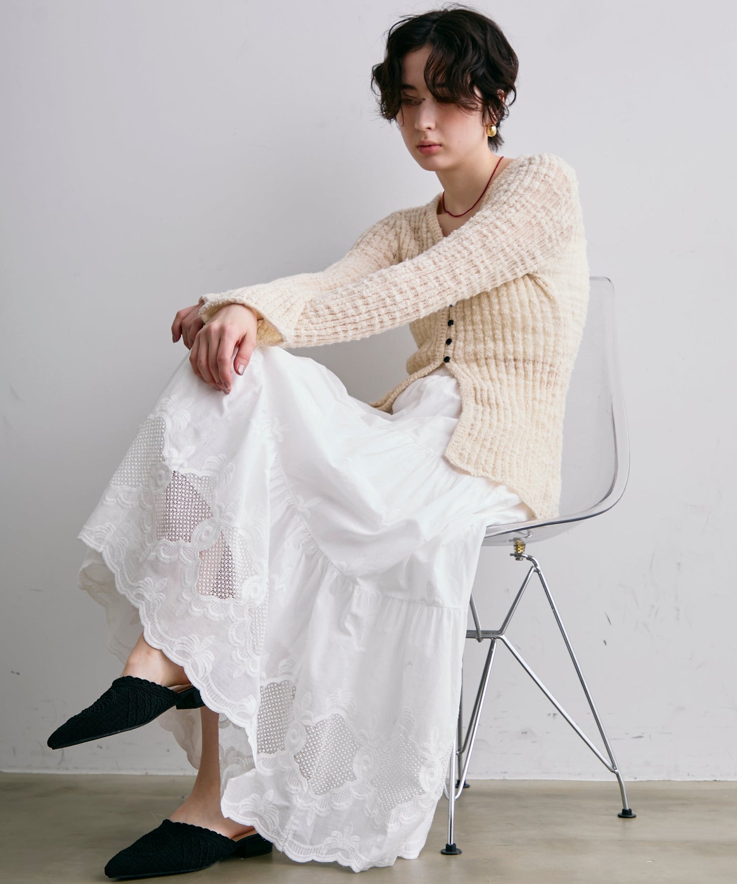 レース刺繍ティアードロングスカート