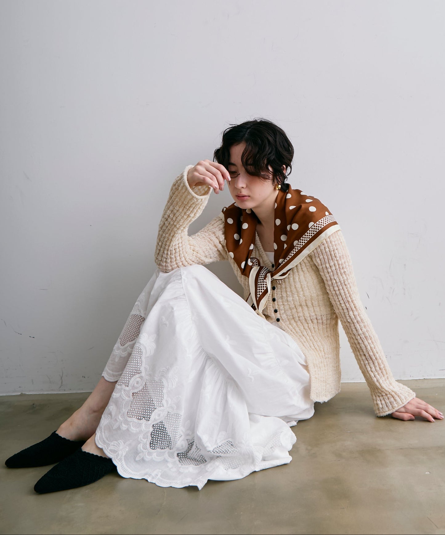 レース刺繍ティアードロングスカート