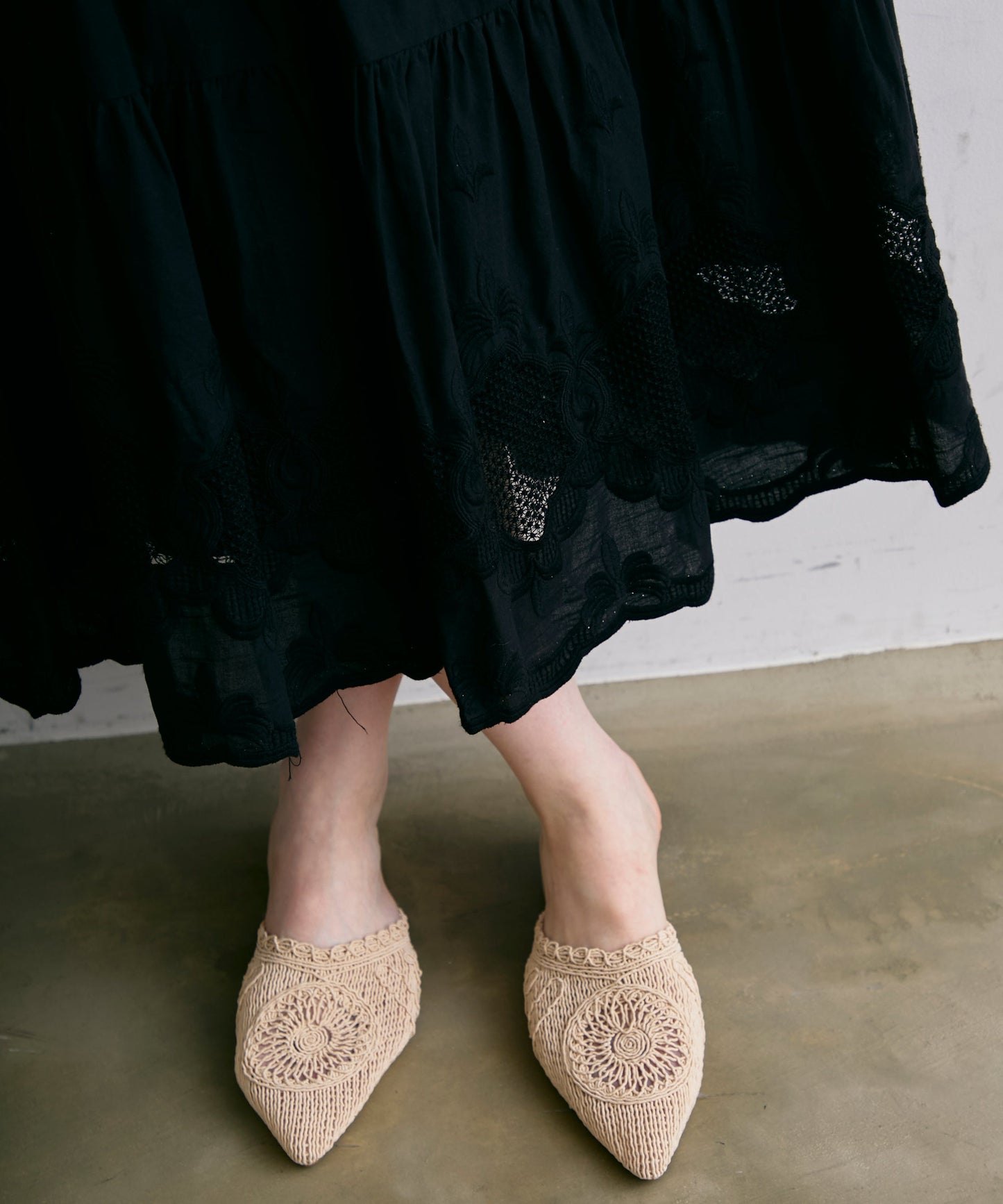 レース刺繍ティアードロングスカート