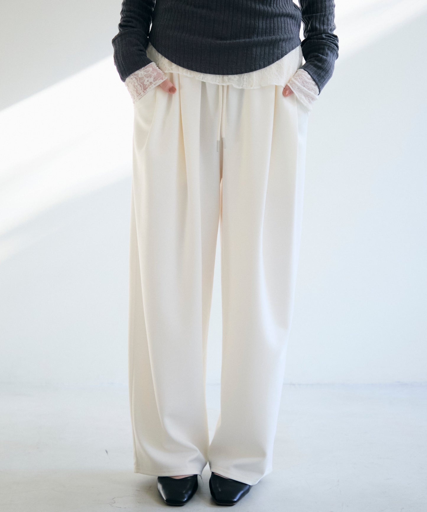 ダンボールニットコクーンパンツ