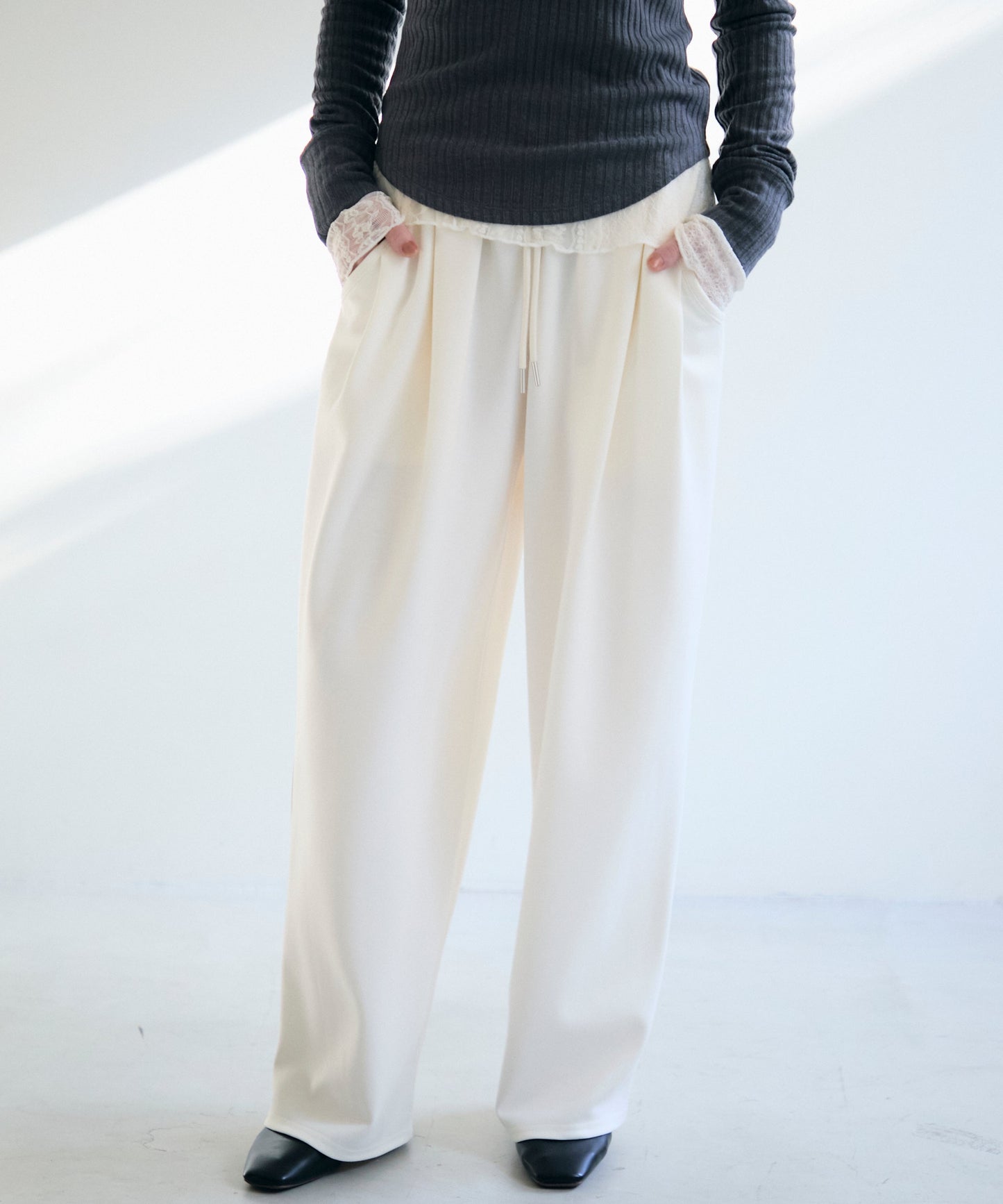 ダンボールニットコクーンパンツ