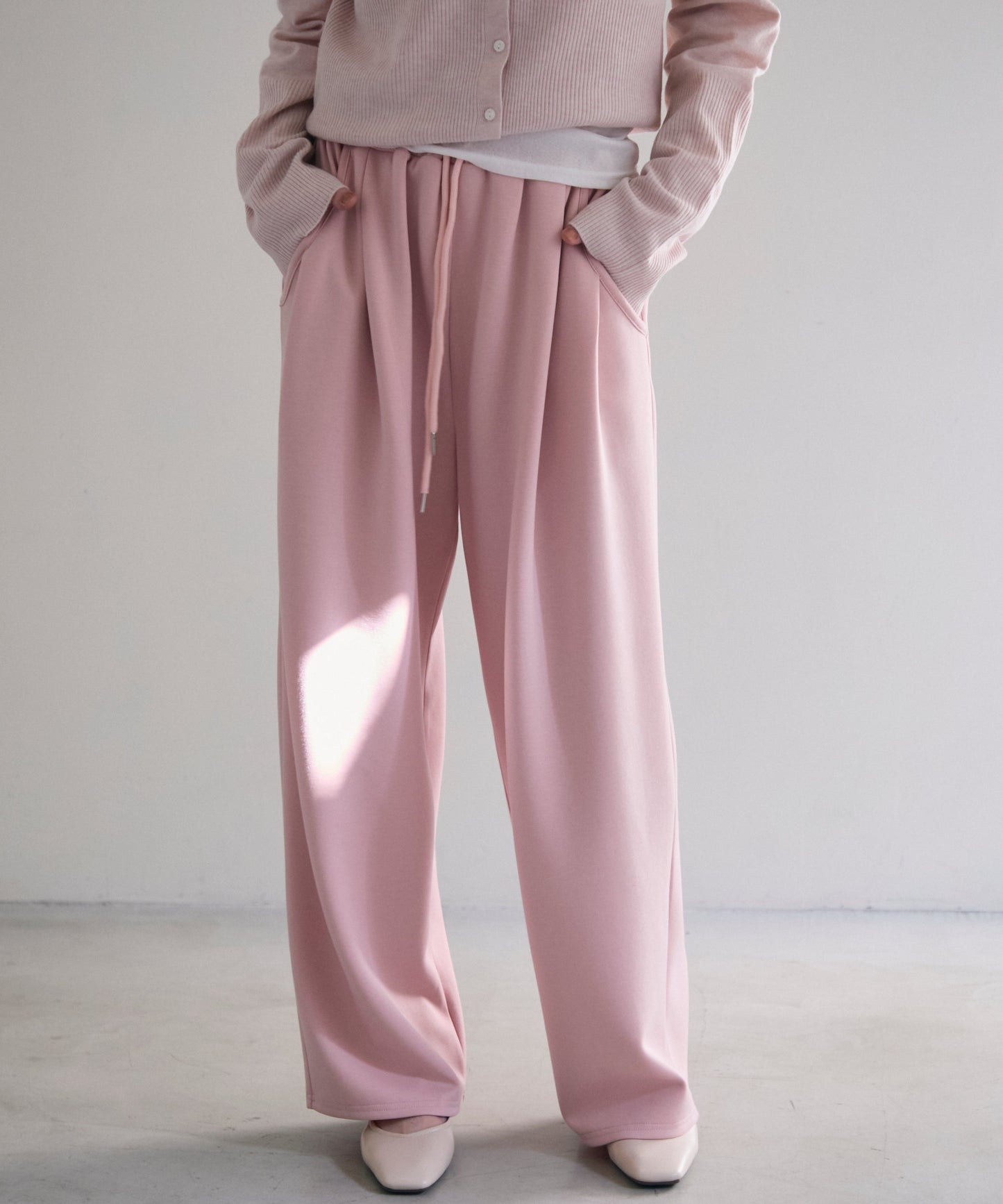 ダンボールニットコクーンパンツ