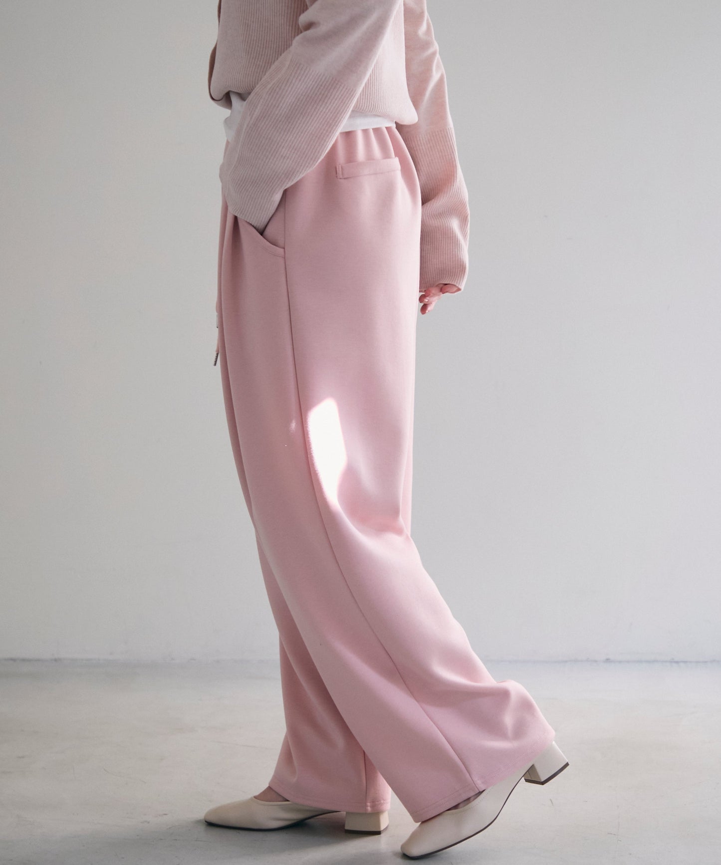 ダンボールニットコクーンパンツ