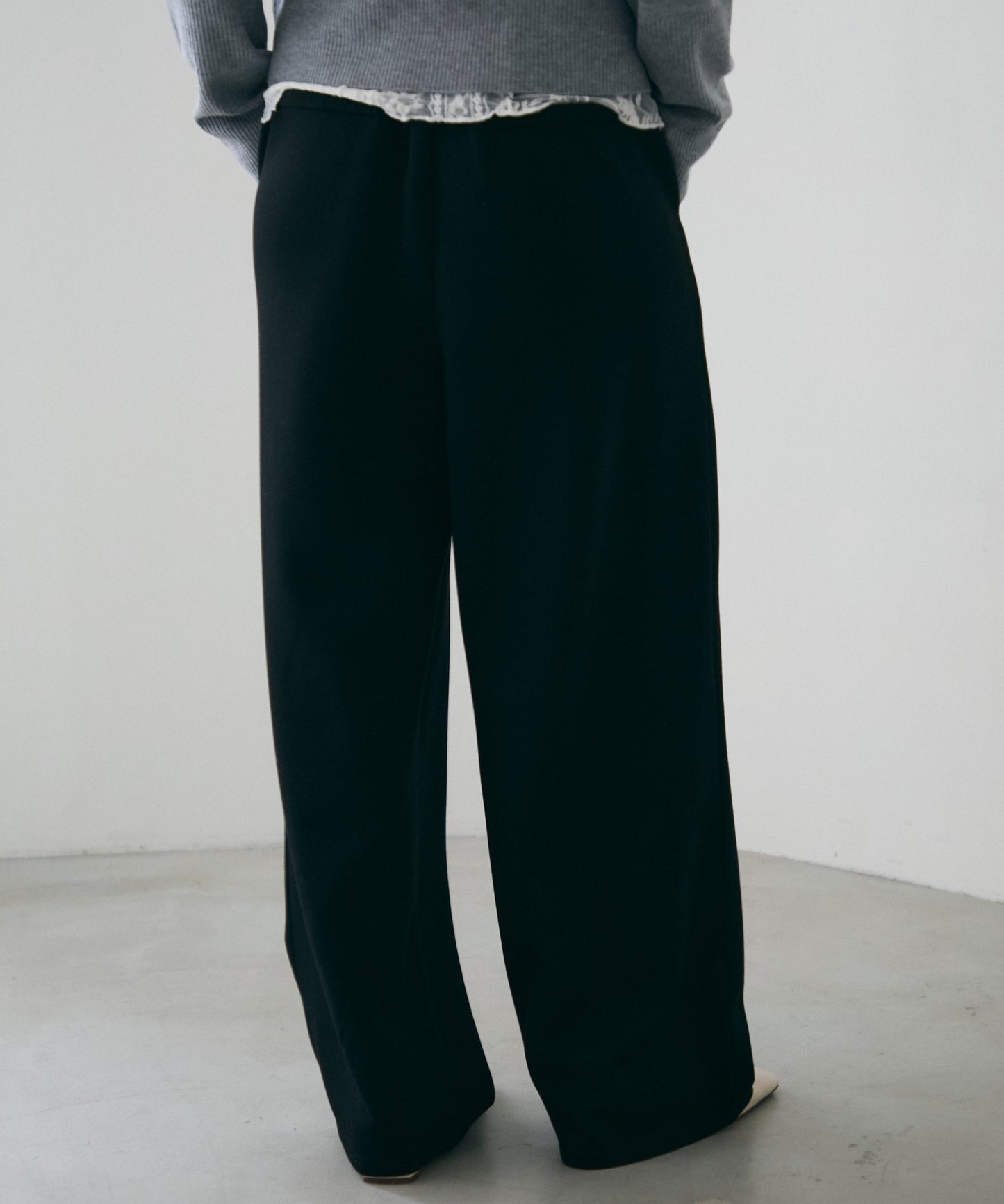 ダンボールニットコクーンパンツ