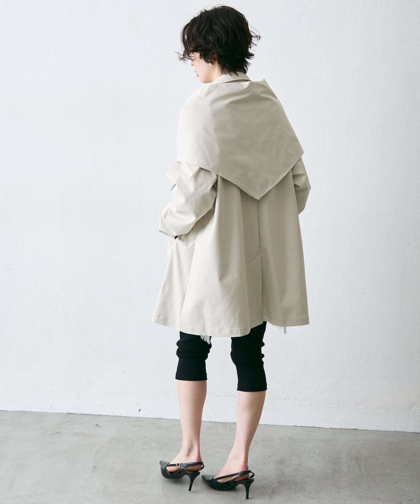 コンパクトツイルスカーフ付きステンカラーコート