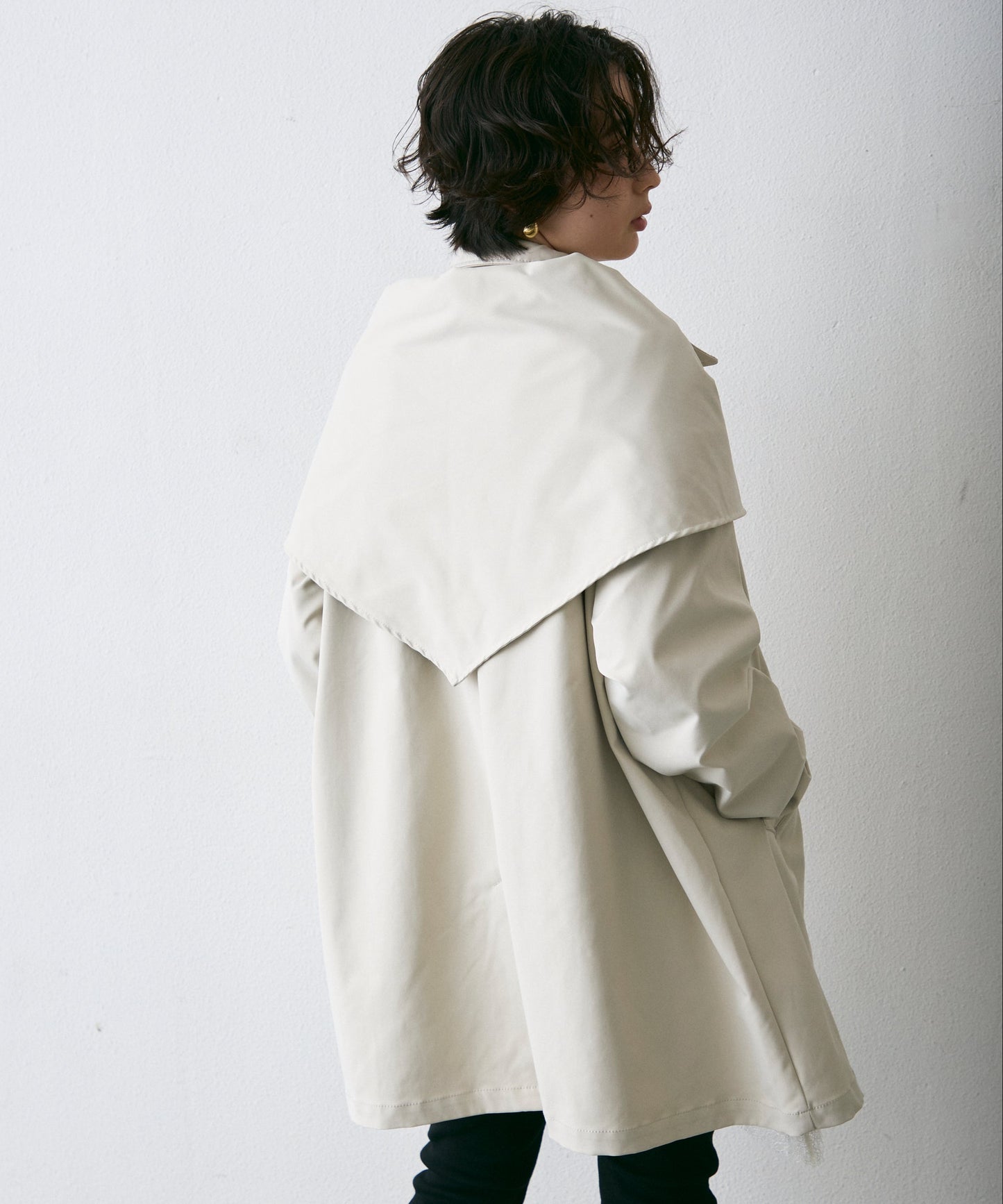 コンパクトツイルスカーフ付きステンカラーコート