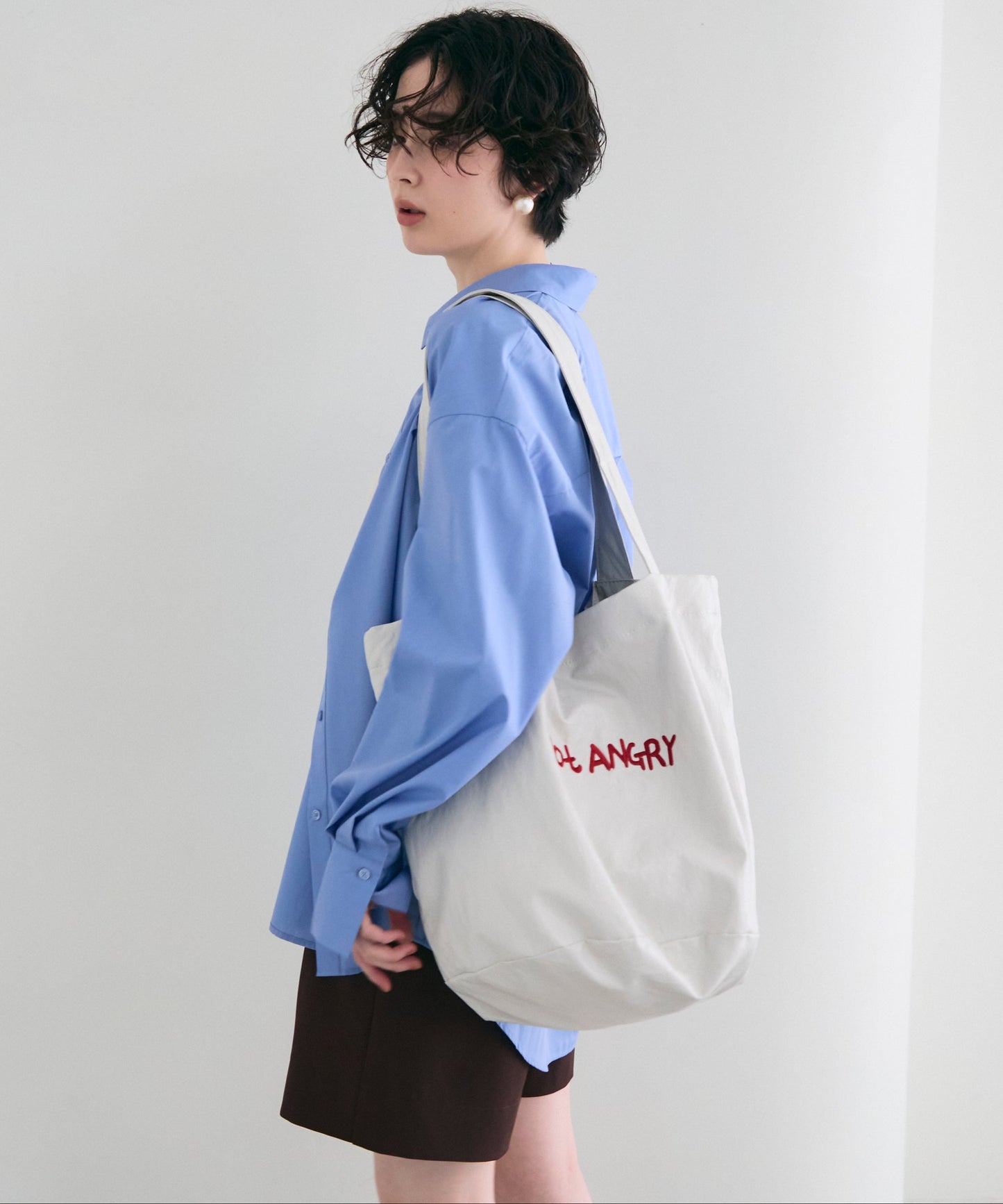ロゴ刺繍ビッグショルダーBag