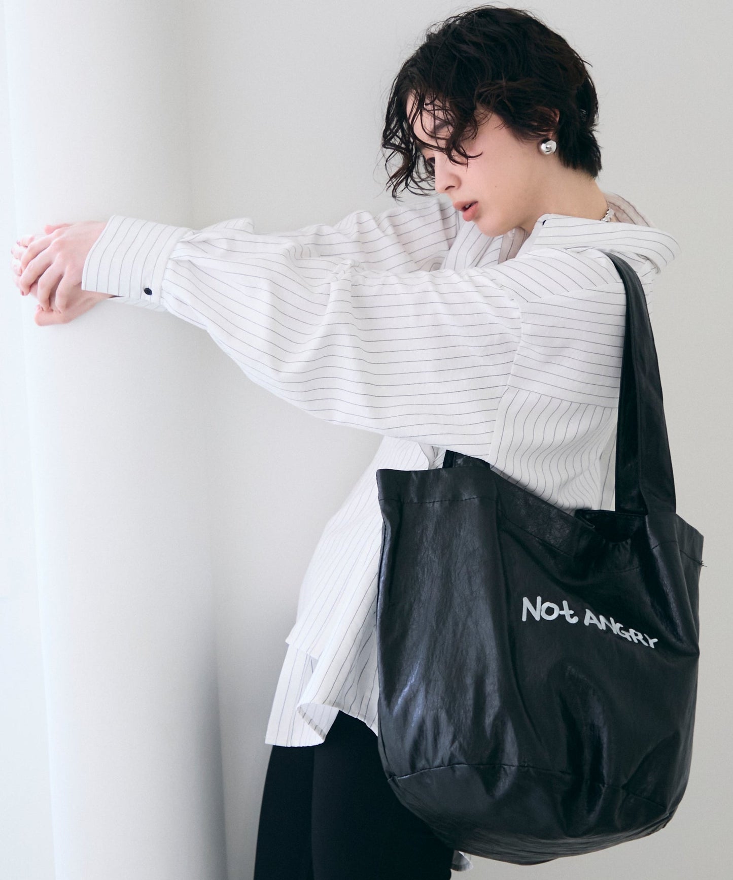 ロゴ刺繍ビッグショルダーBag