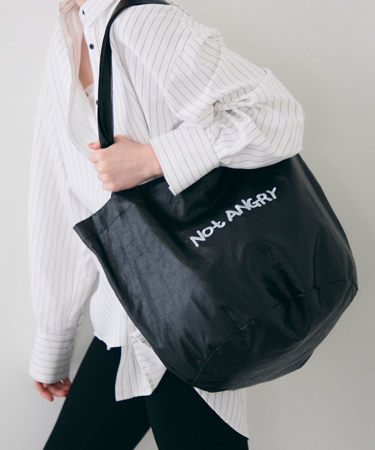 ロゴ刺繍ビッグショルダーBag