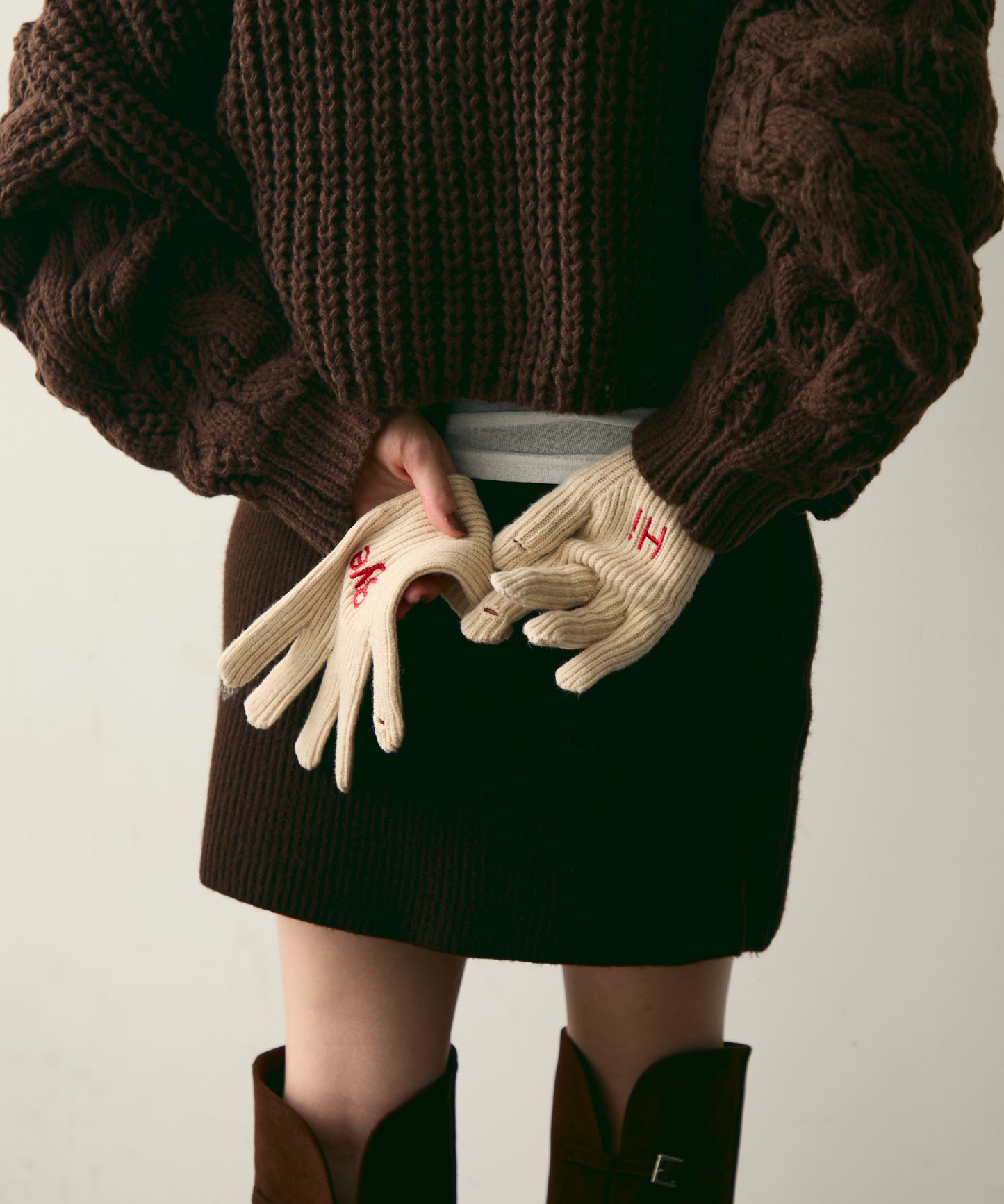 Hi-Bye 刺繍ニットグローブ