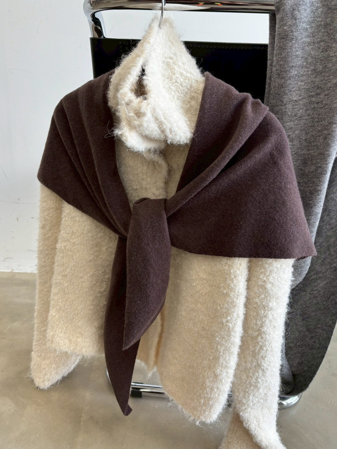 【ウール混】トライアングルニットマフラー