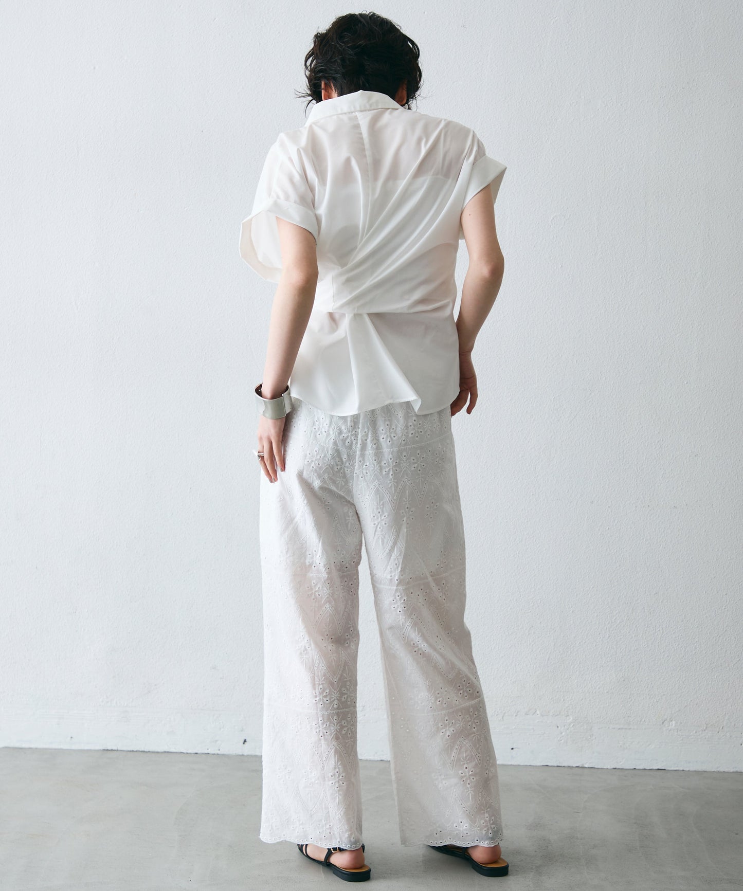 脇リボンフレンチスリーブシャツ