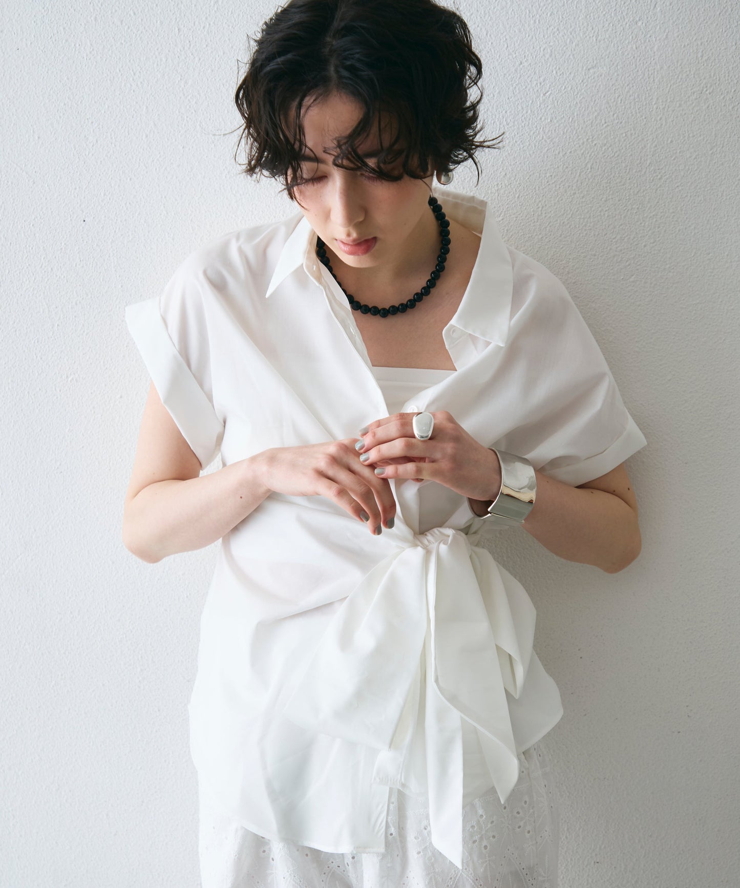 脇リボンフレンチスリーブシャツ