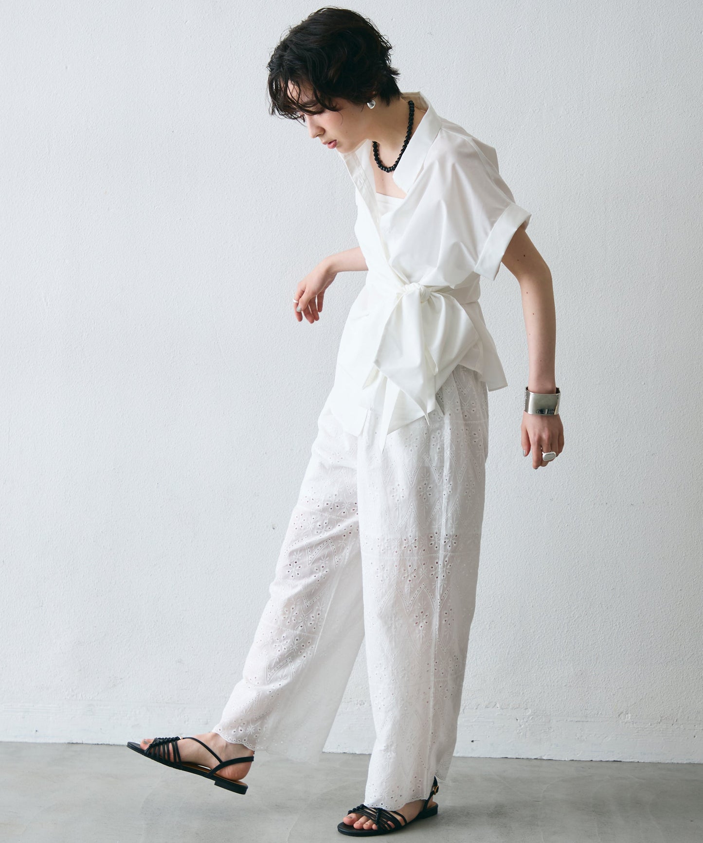 脇リボンフレンチスリーブシャツ