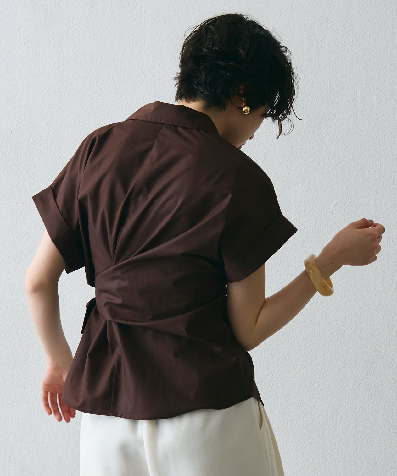 脇リボンフレンチスリーブシャツ