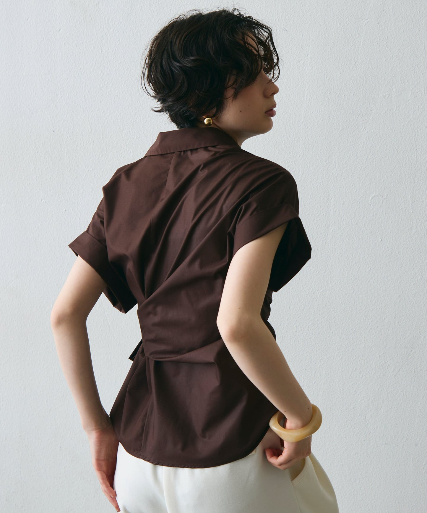 脇リボンフレンチスリーブシャツ