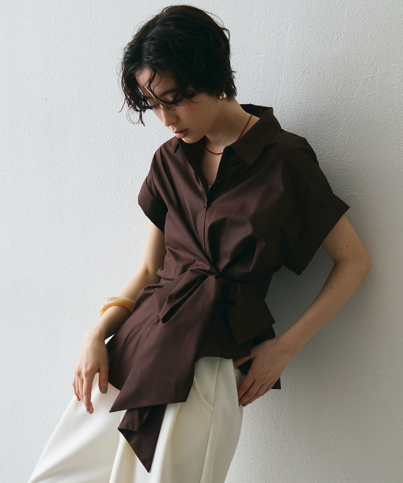 脇リボンフレンチスリーブシャツ