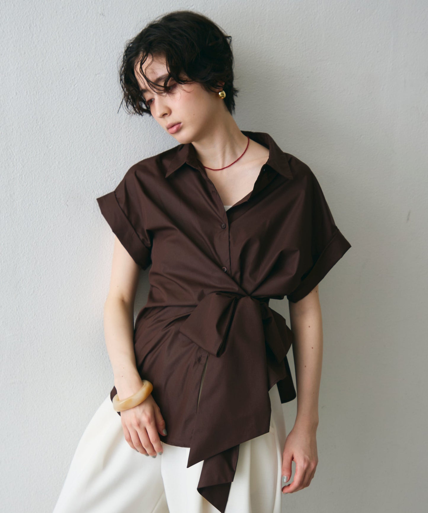 脇リボンフレンチスリーブシャツ