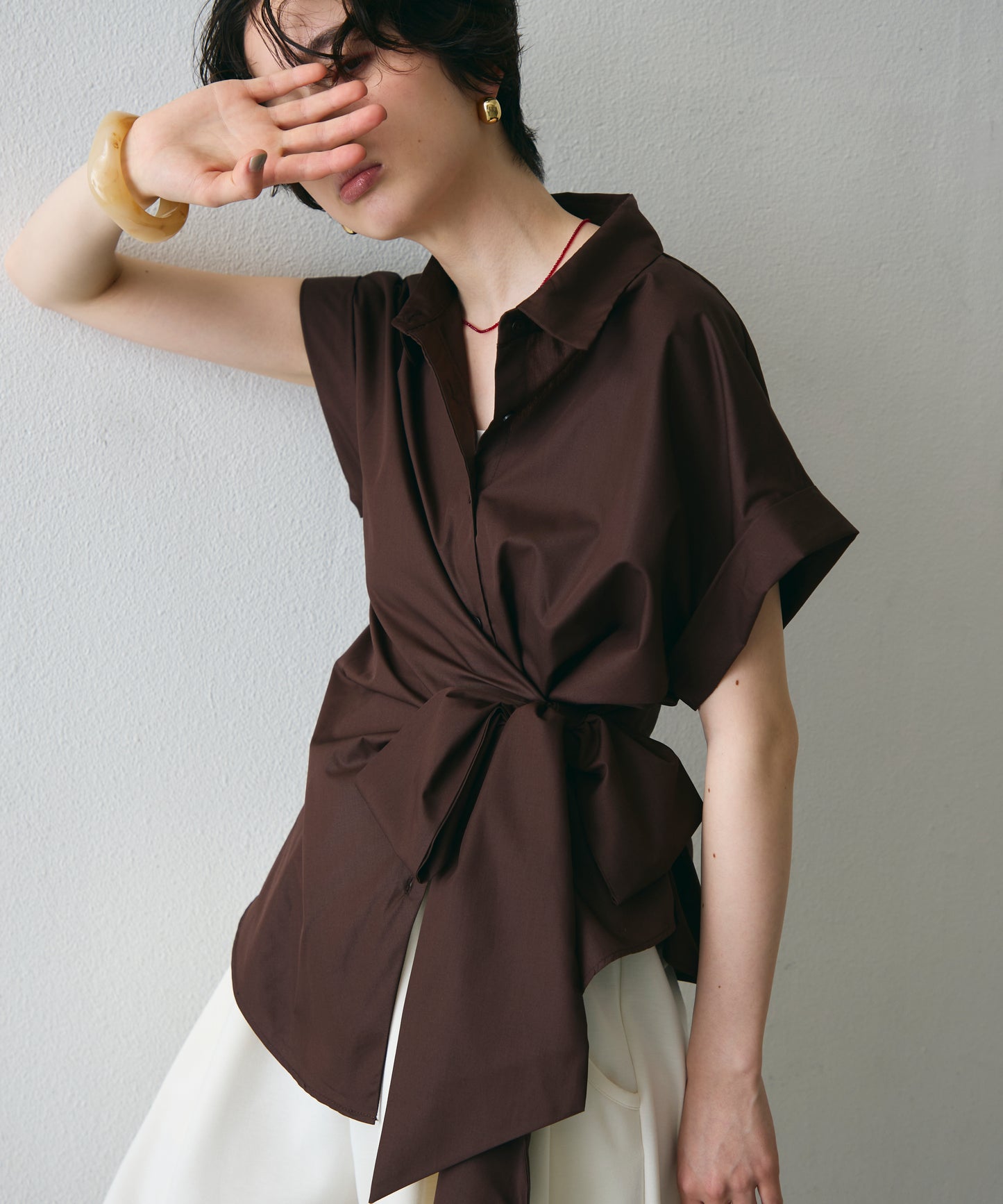 脇リボンフレンチスリーブシャツ