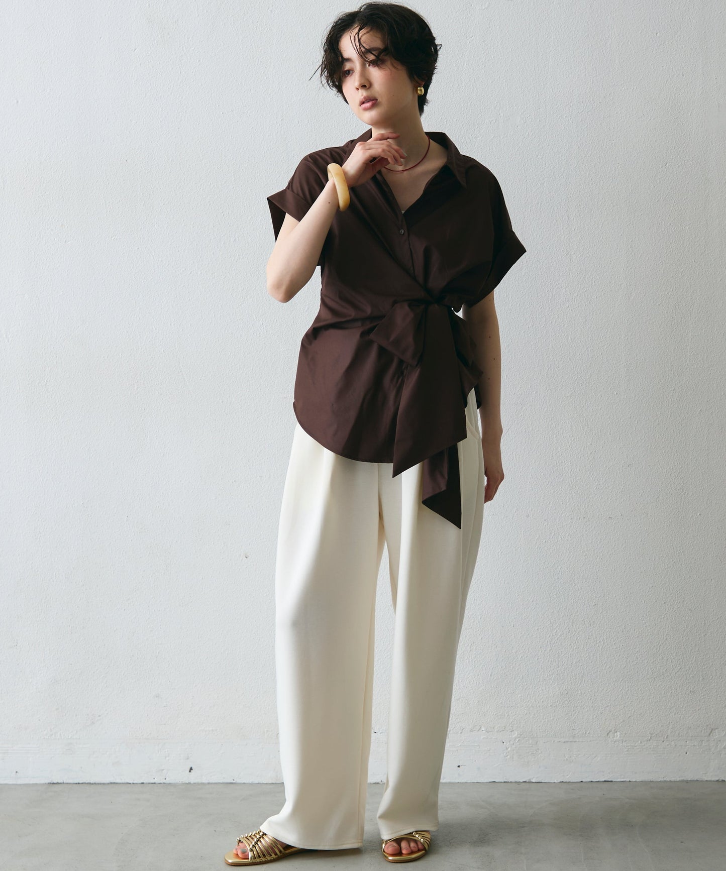 脇リボンフレンチスリーブシャツ