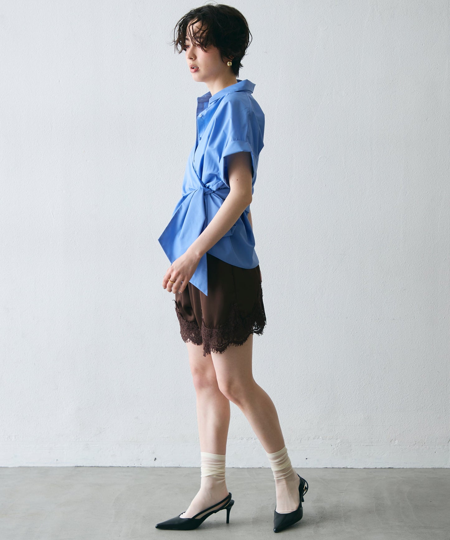 脇リボンフレンチスリーブシャツ