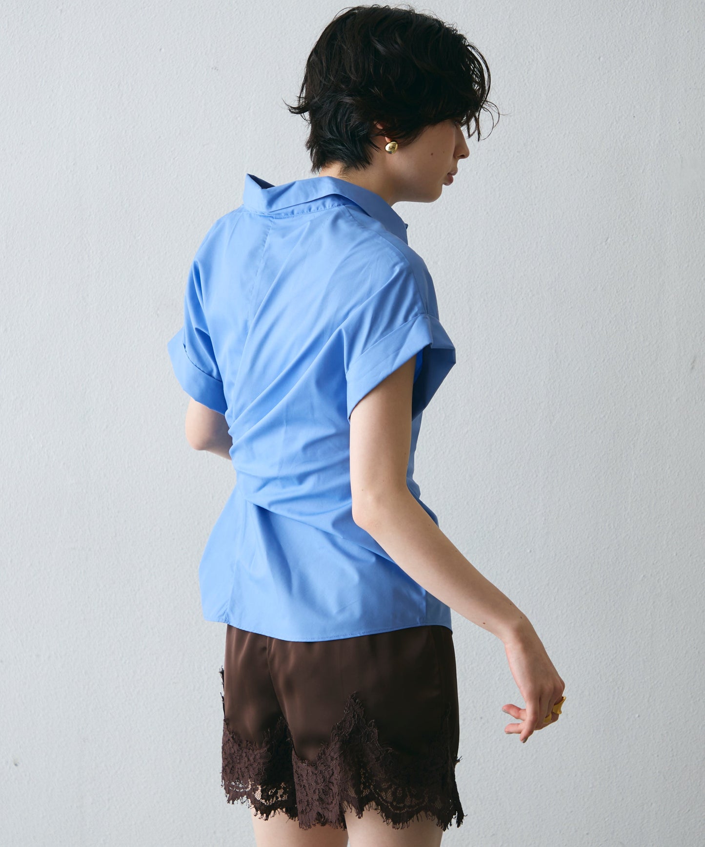 脇リボンフレンチスリーブシャツ