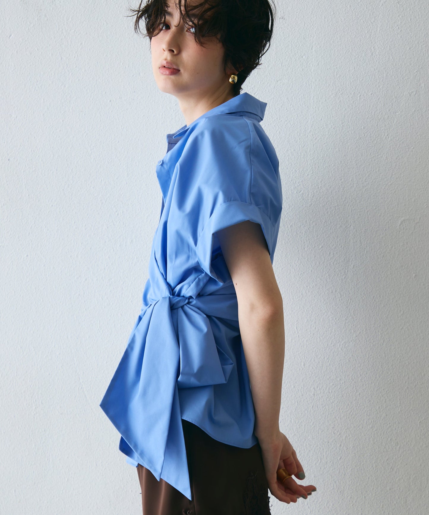 脇リボンフレンチスリーブシャツ