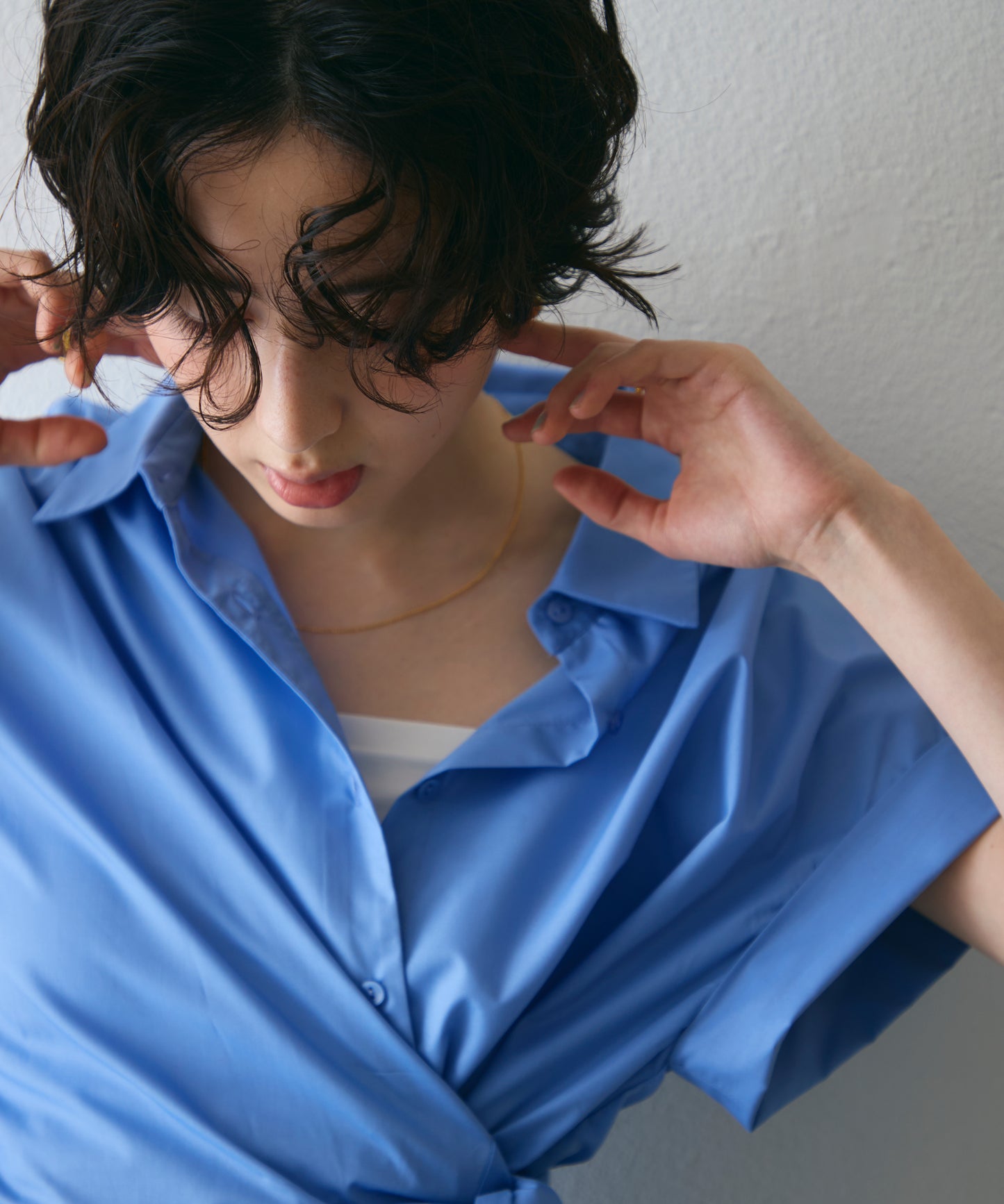 脇リボンフレンチスリーブシャツ