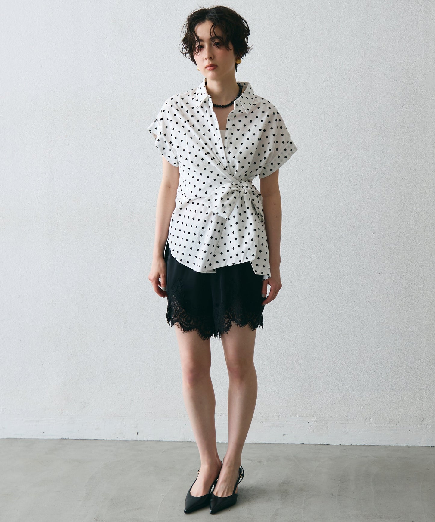 脇リボンフレンチスリーブシャツ