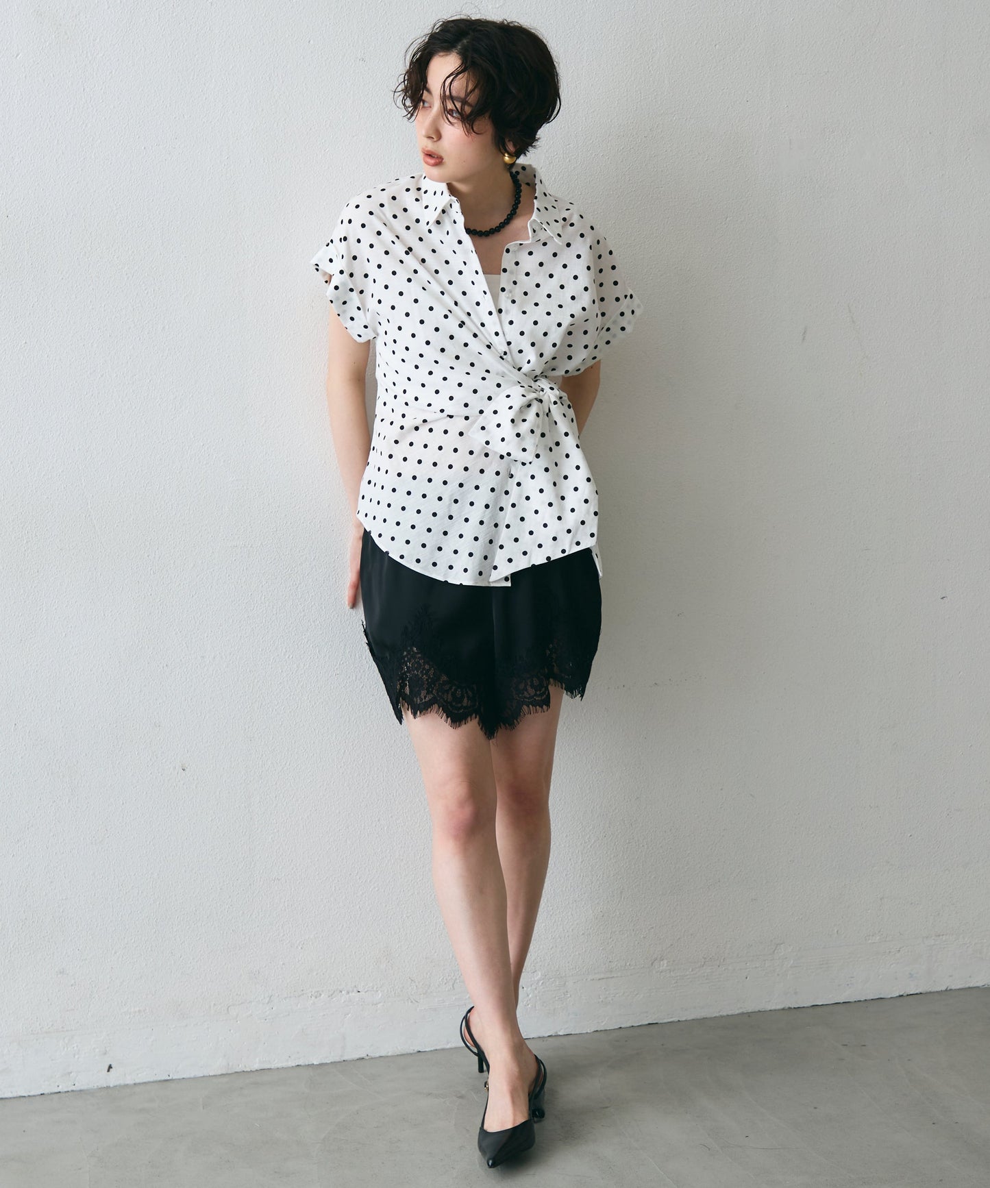 脇リボンフレンチスリーブシャツ