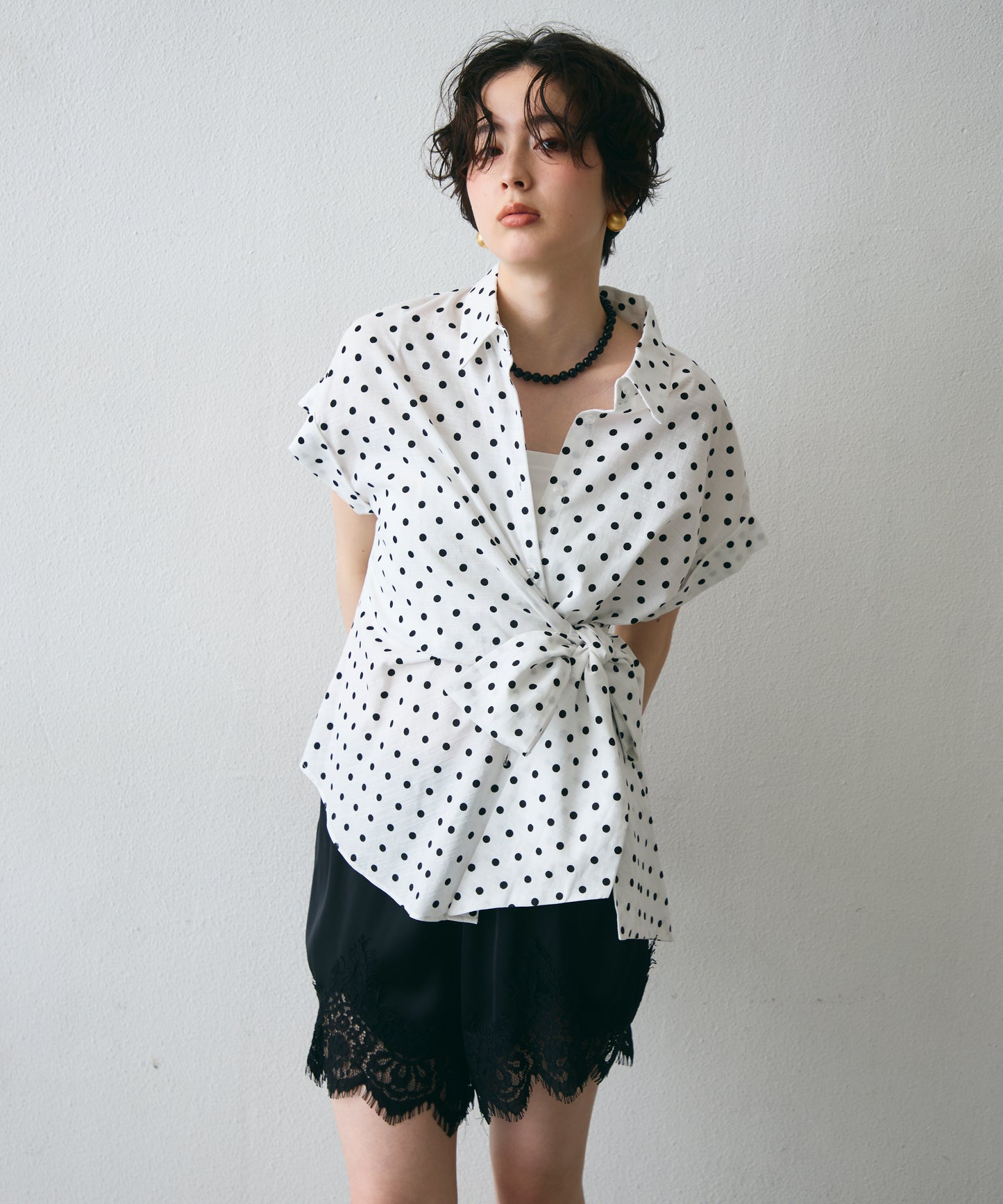 脇リボンフレンチスリーブシャツ