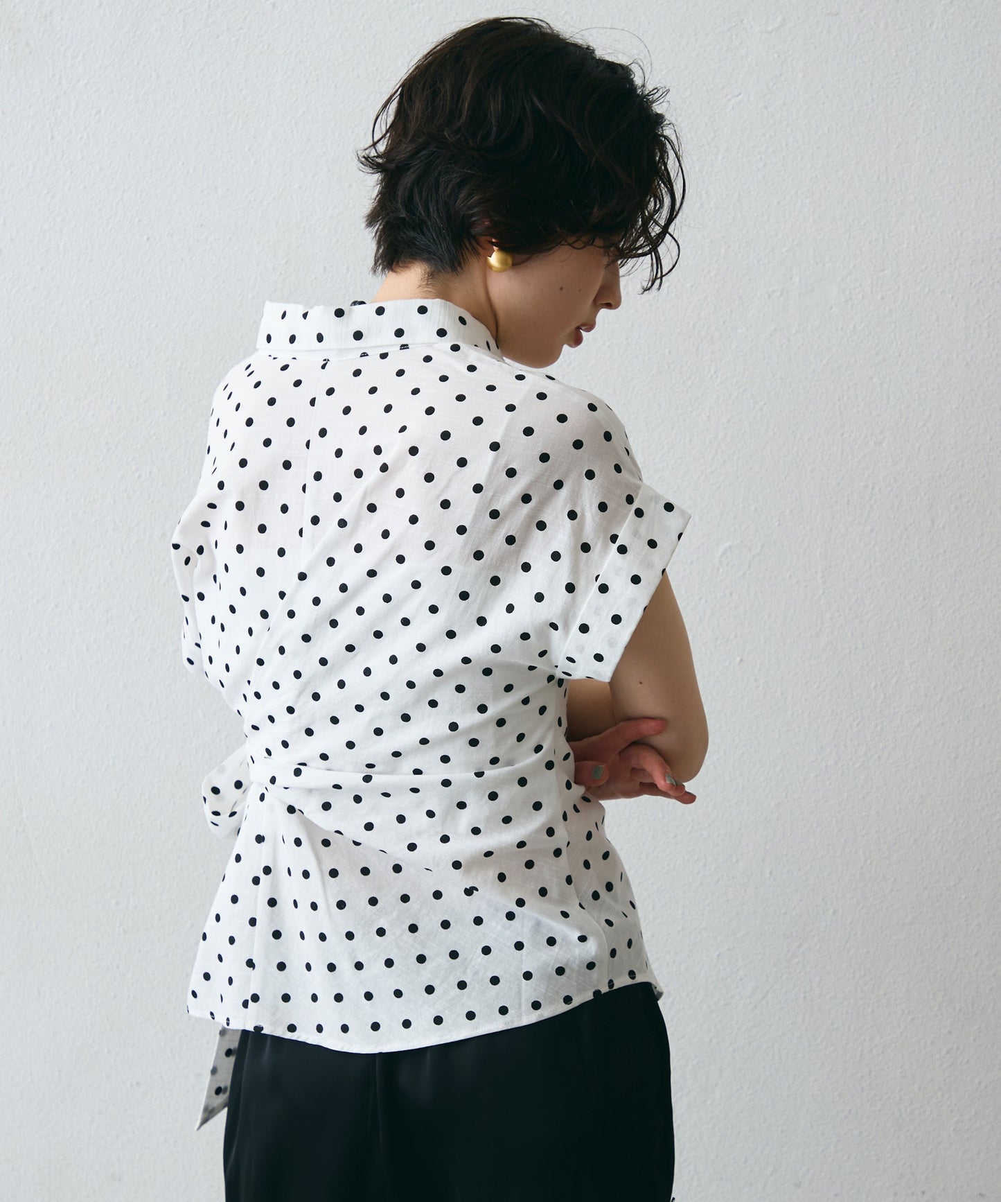 脇リボンフレンチスリーブシャツ