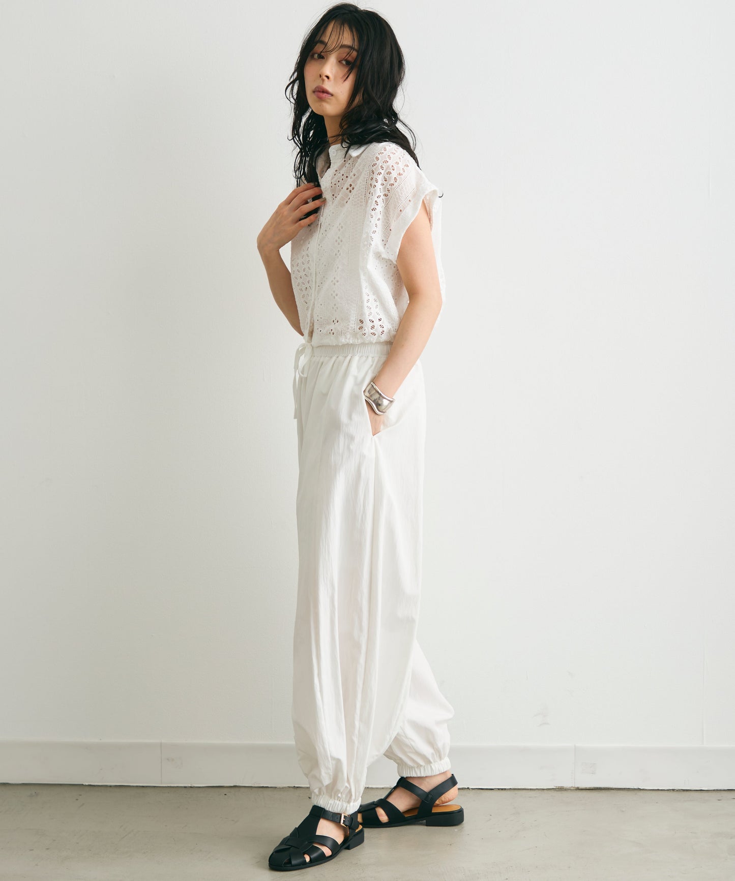 エンブロイダリーレースフレンチ開襟シャツ