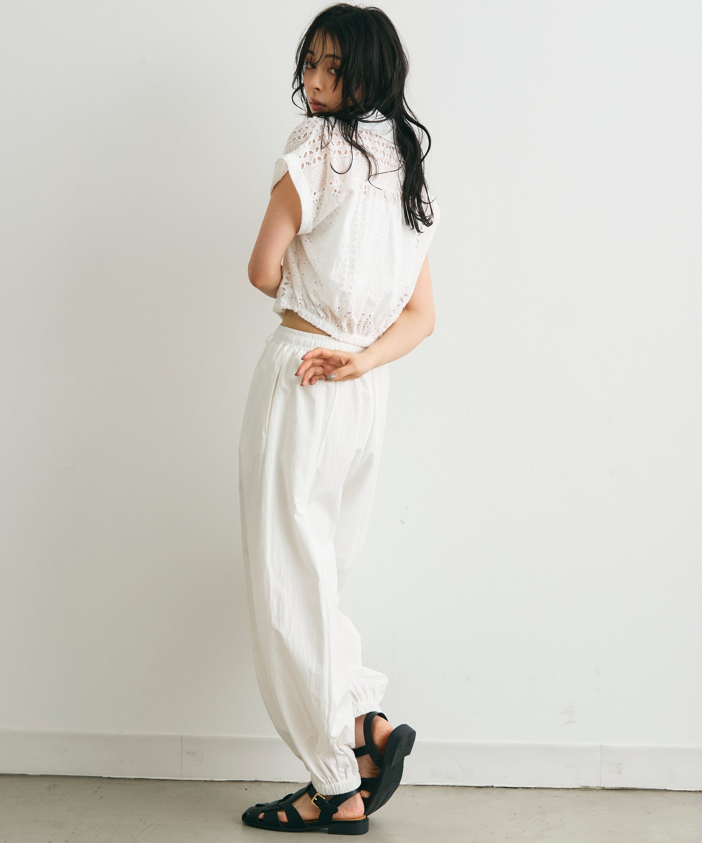 エンブロイダリーレースフレンチ開襟シャツ