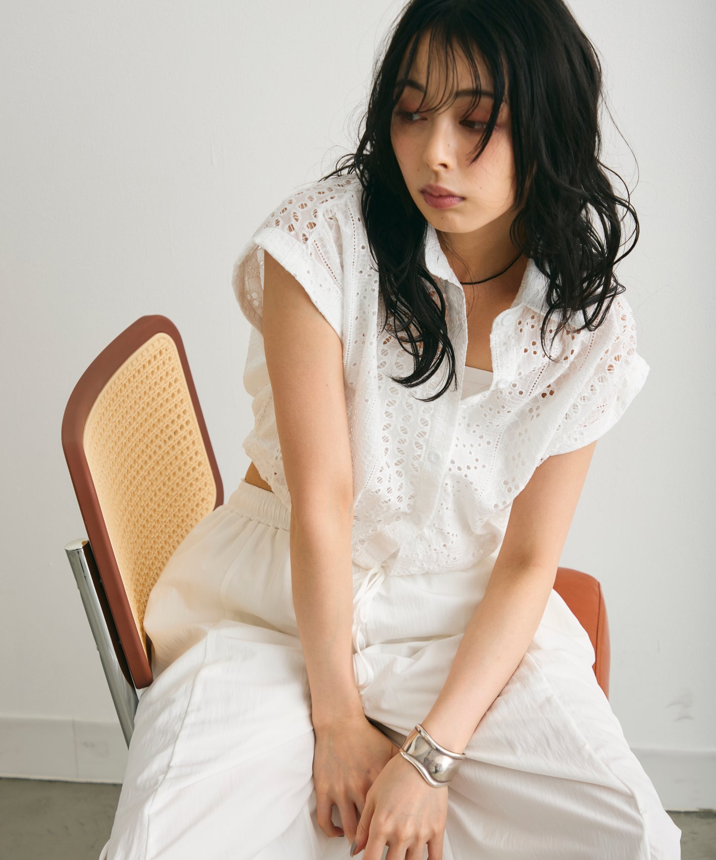 エンブロイダリーレースフレンチ開襟シャツ