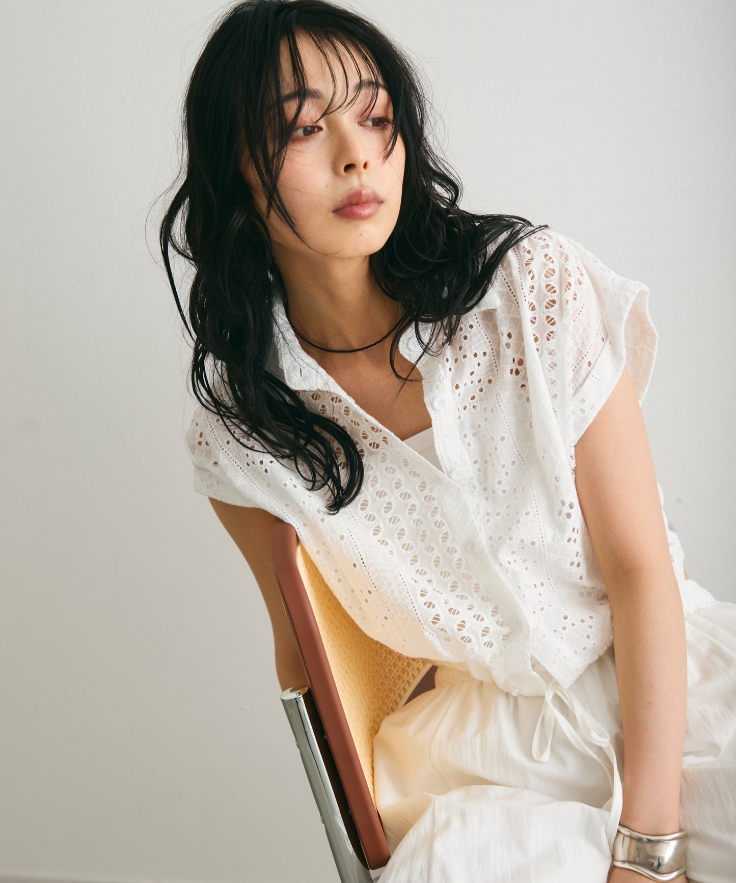 エンブロイダリーレースフレンチ開襟シャツ