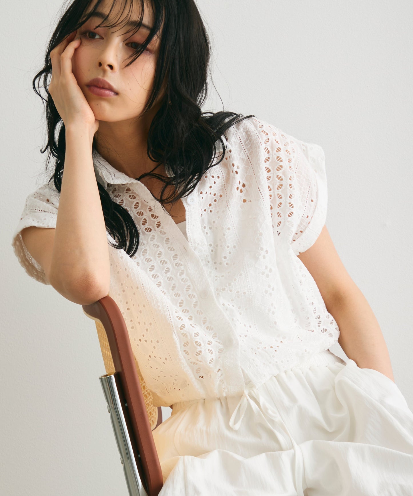 エンブロイダリーレースフレンチ開襟シャツ