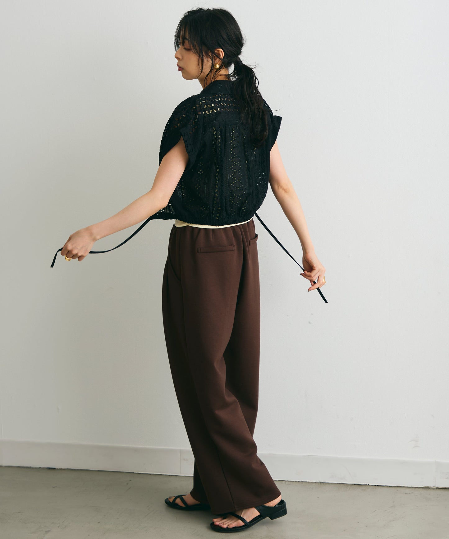 エンブロイダリーレースフレンチ開襟シャツ