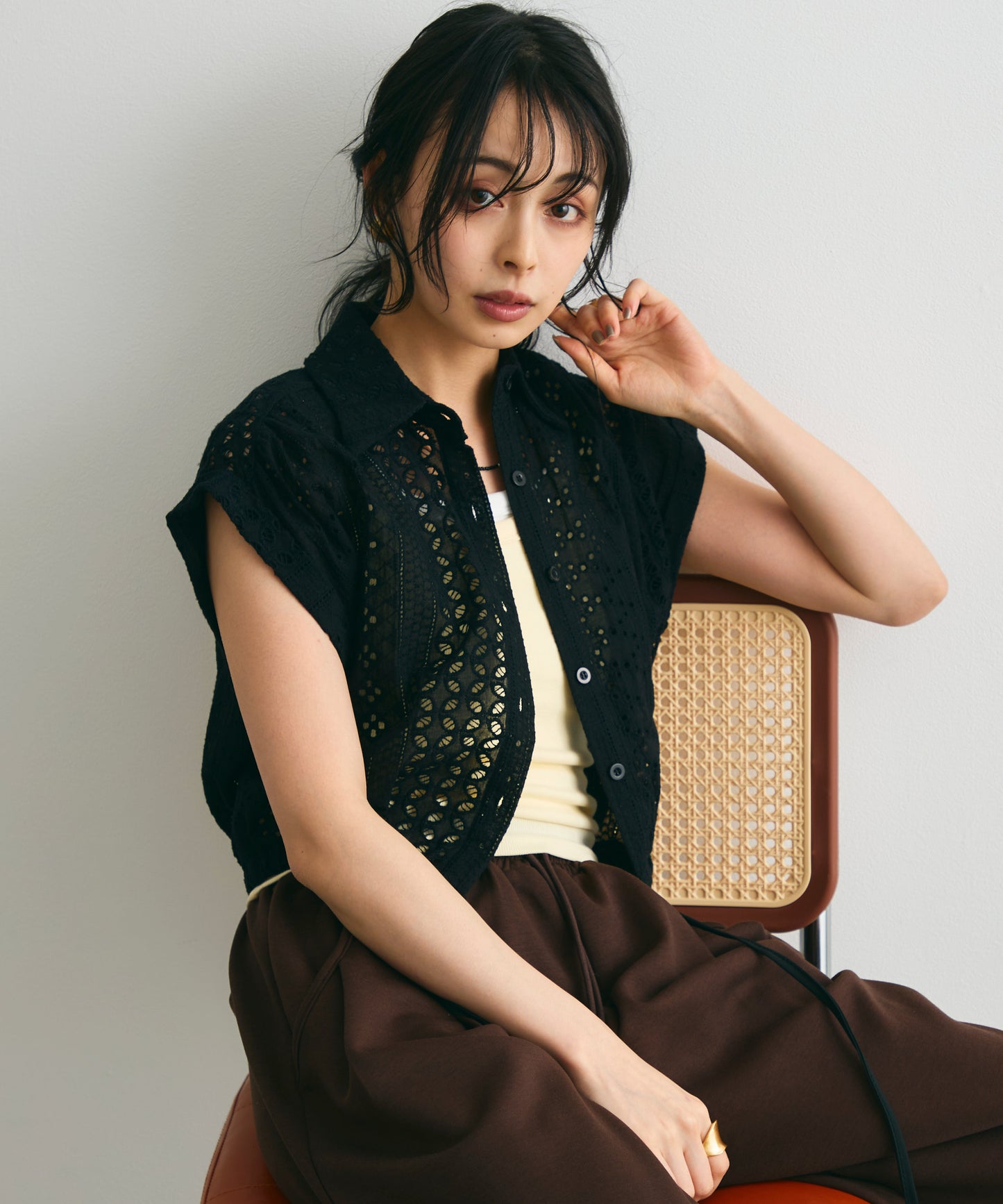 エンブロイダリーレースフレンチ開襟シャツ