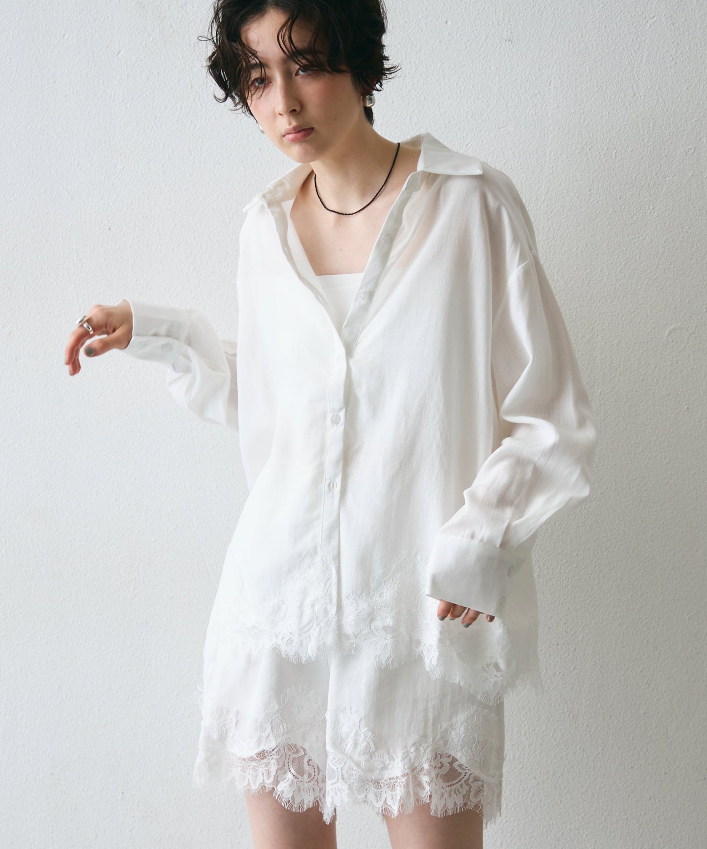 レースヘムシャツアンドショートパンツSETUP