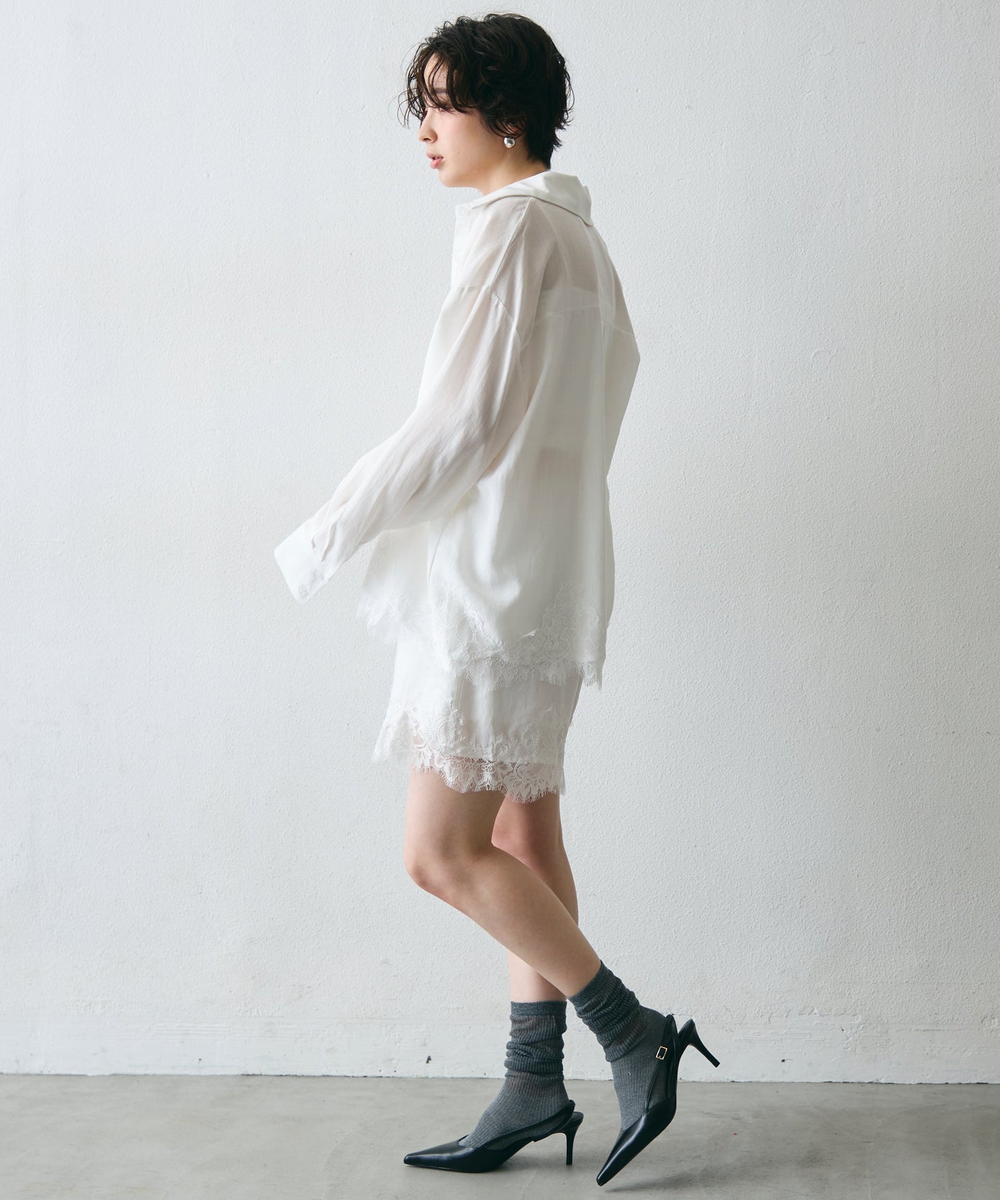 レースヘムシャツアンドショートパンツSETUP